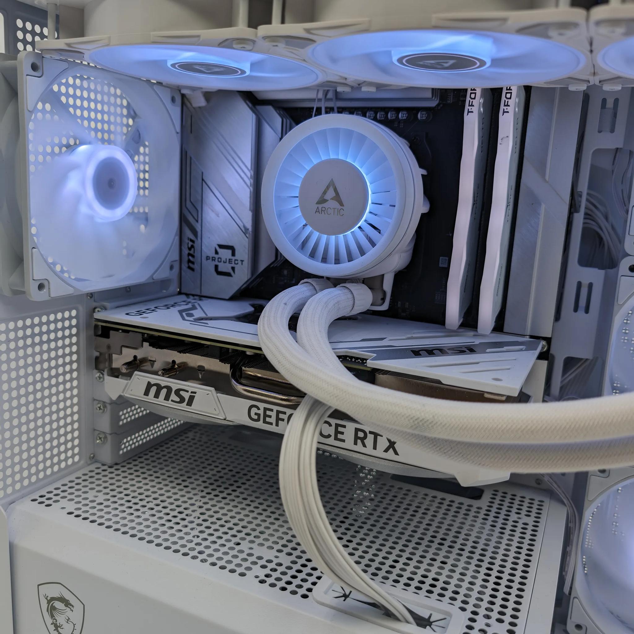 🟩 EMERALD ZERO 🟩 MSI Project Zero - AMD Ryzen 7600x - NVIDIA 4070 Ti Super - 32GB DDR5 - 1TB - 4k