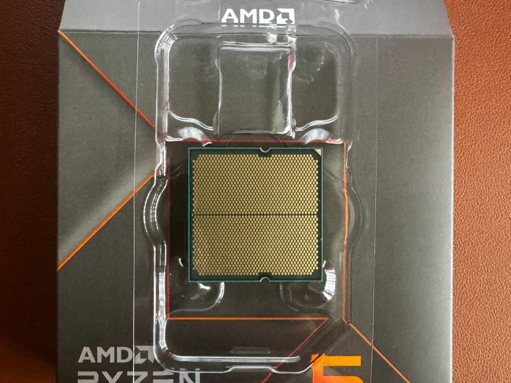 AMD Ryzen 5 7600X