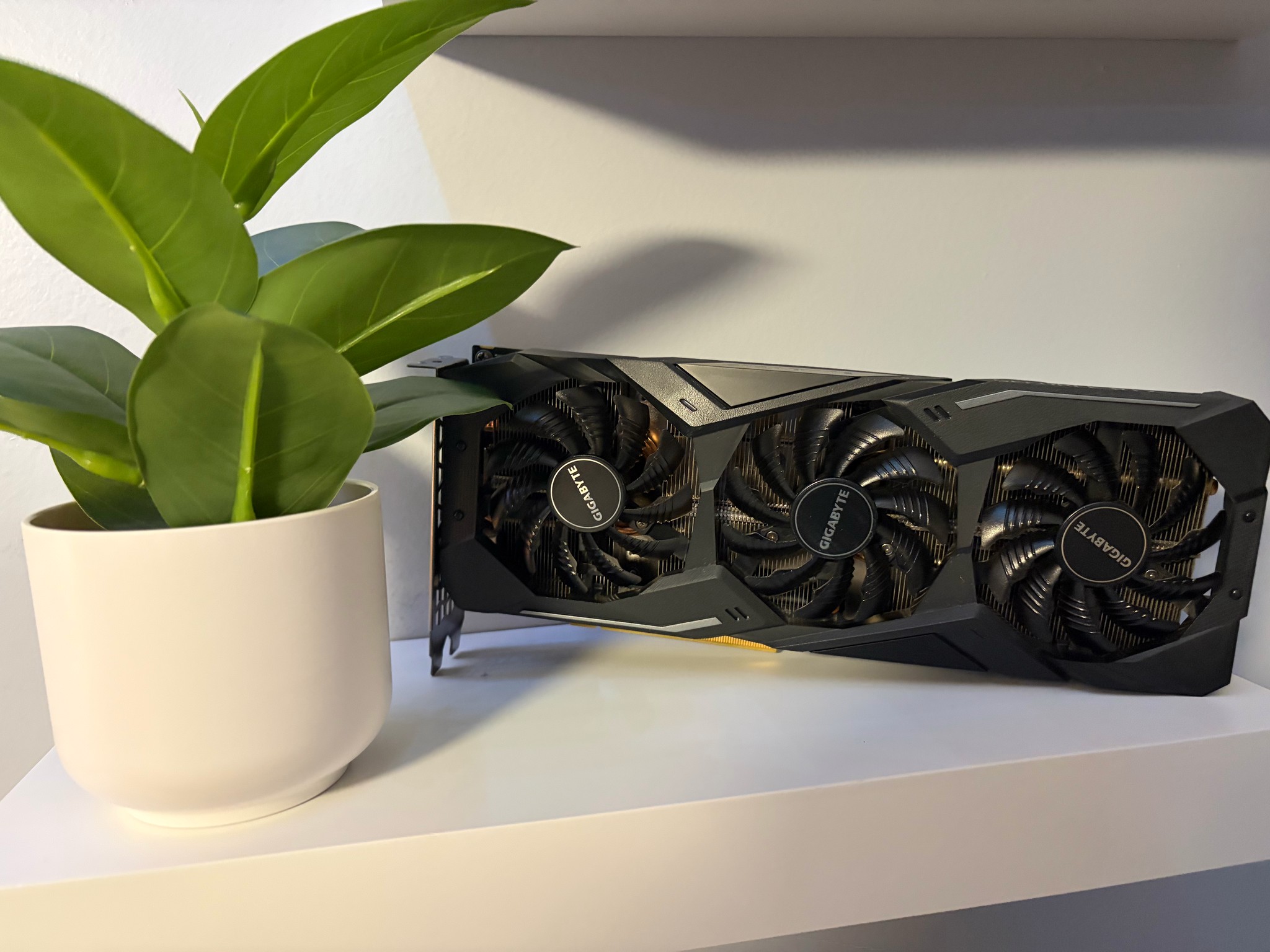 GIGABYTE GAMING 8G GeForce RTX 2070