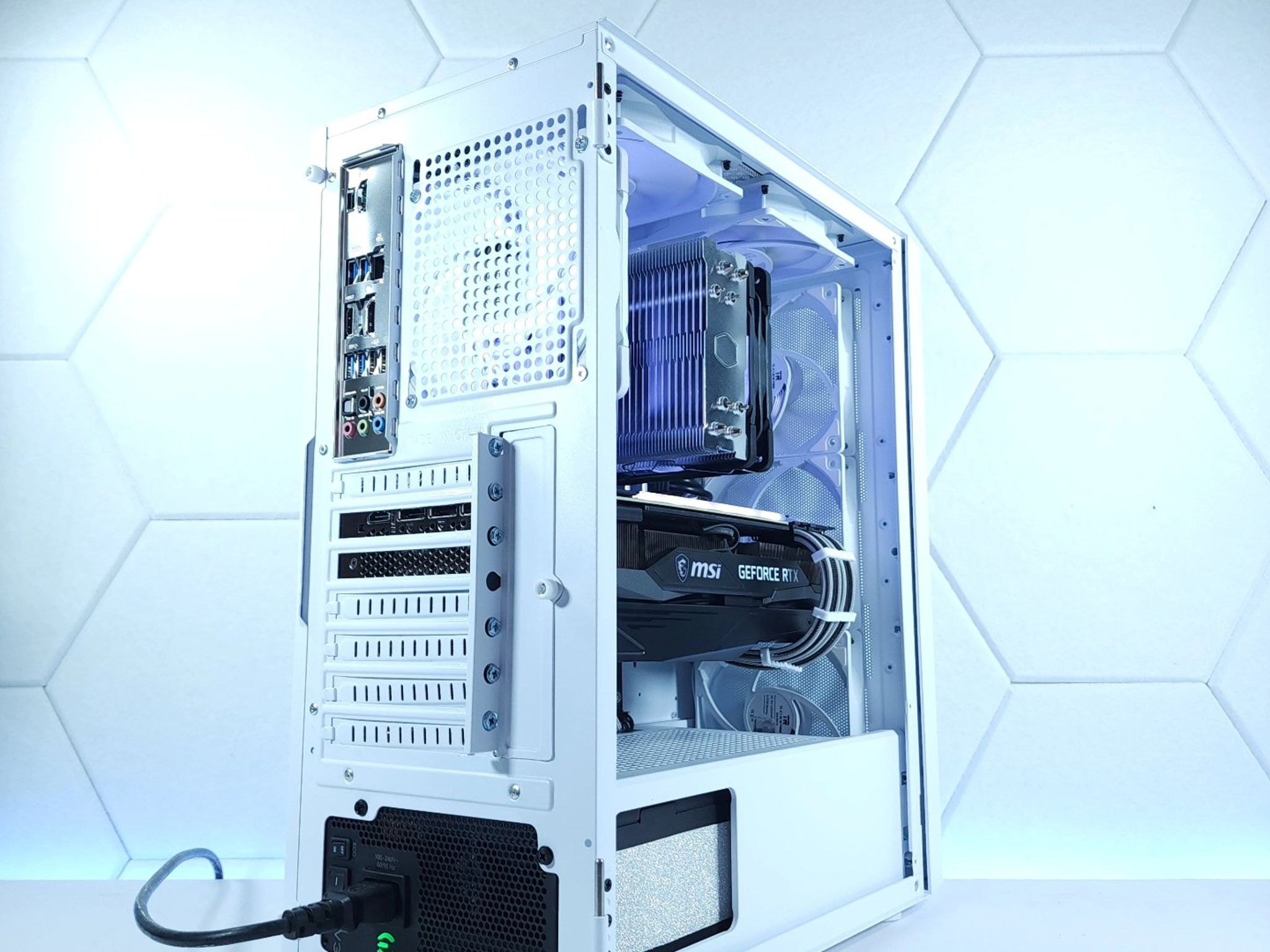 🤍RTX 3070 || Ryzen 5 5600GT || 1TB M.2 NVMe SSD || 32GB 3200MHz || 1080p/1440p Gaming Computer