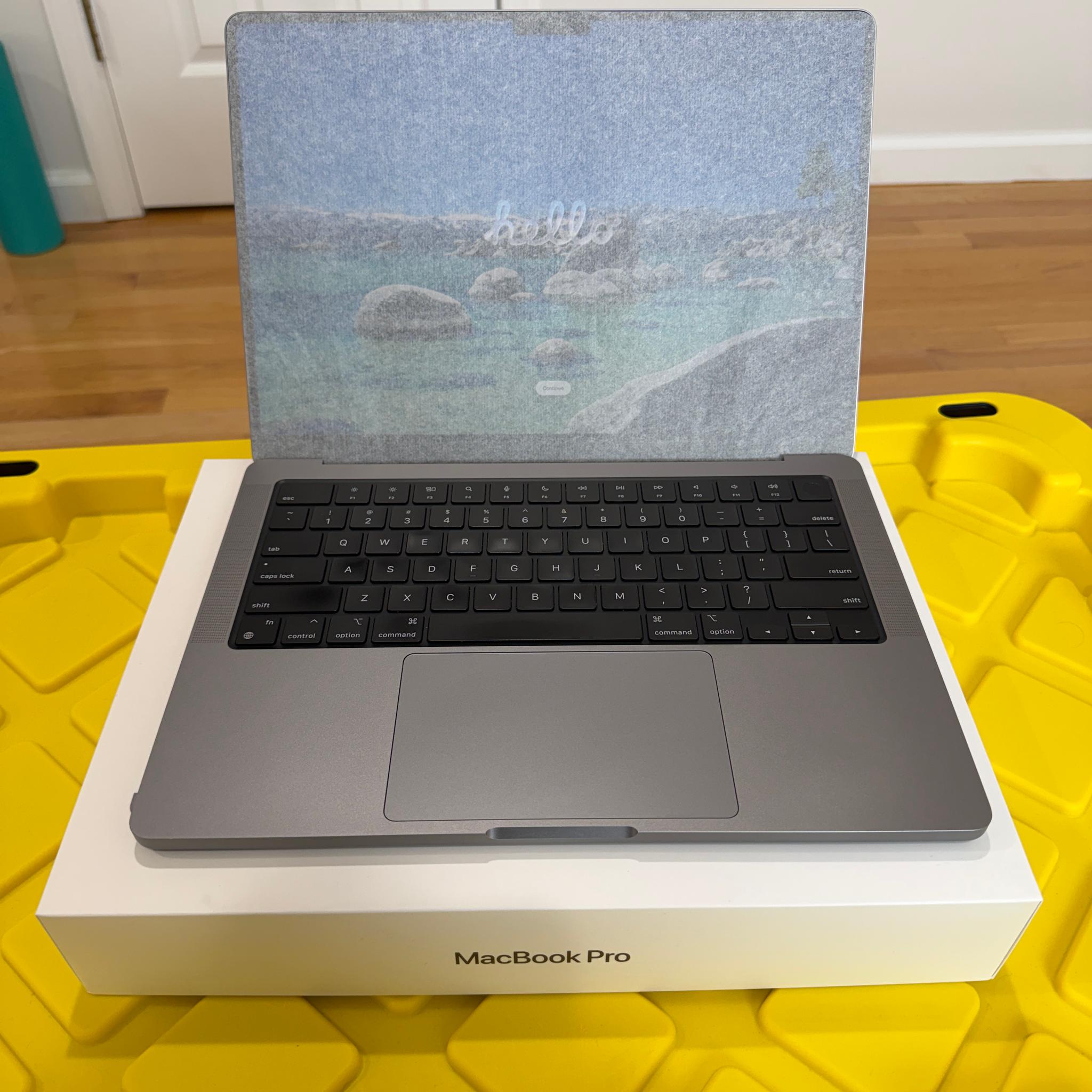 MacBook Pro (14inch, 2021) | M1 Pro, 32GB, 512GB | Space Gray