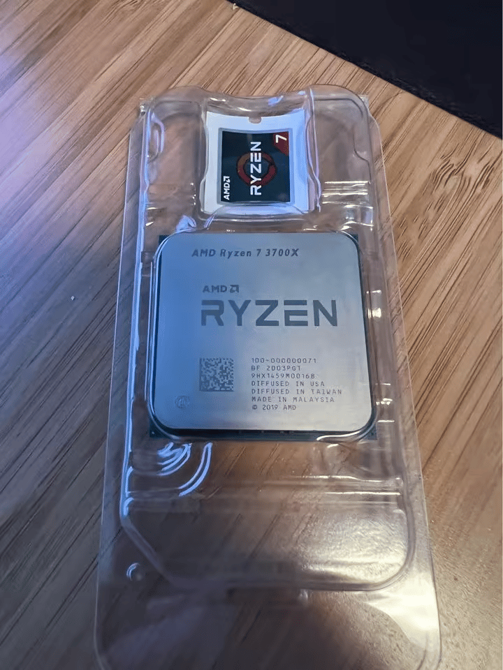  AMD Ryzen 7 3700X CPU