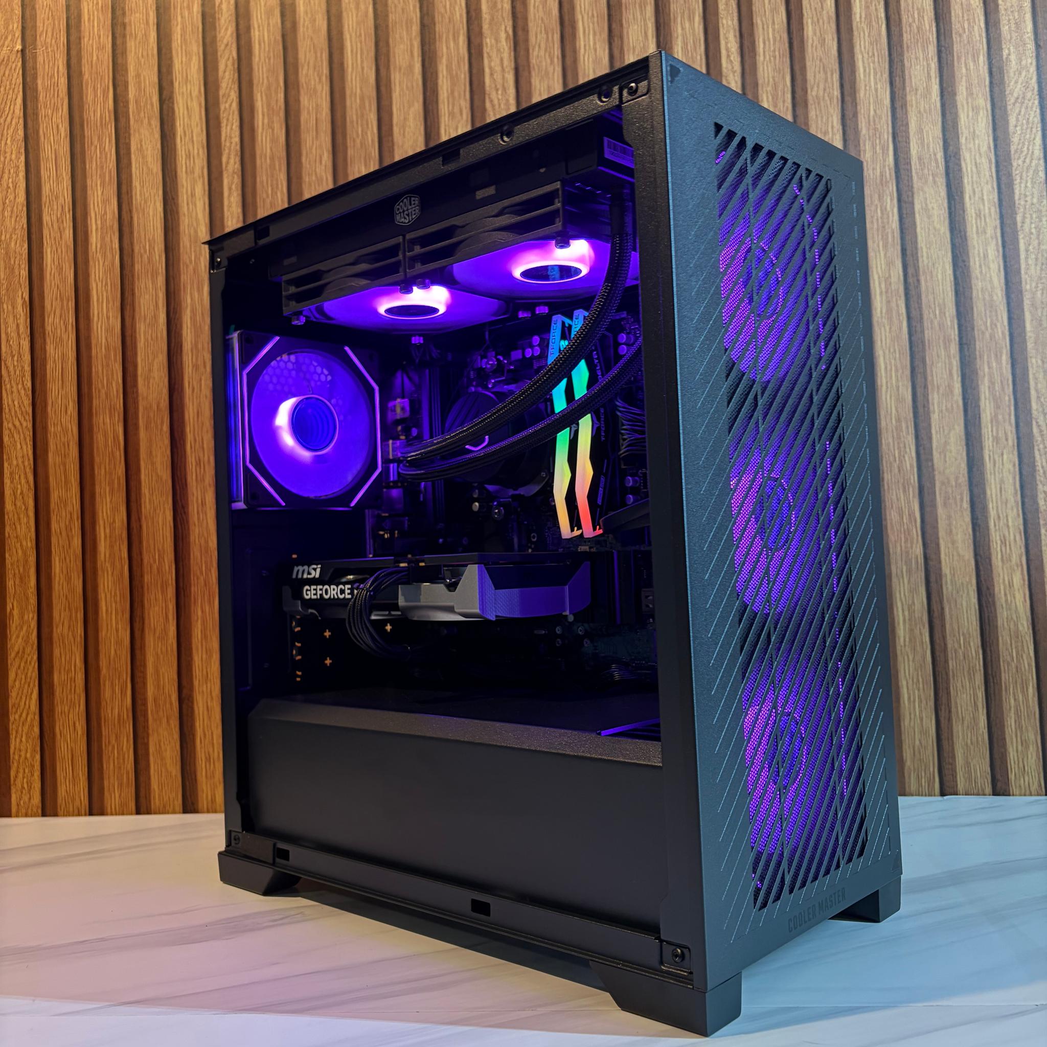 RTX 5060 | RYZEN 5 8400F | 16GB DDR5 | 1TB SSD | 650W | 240MM