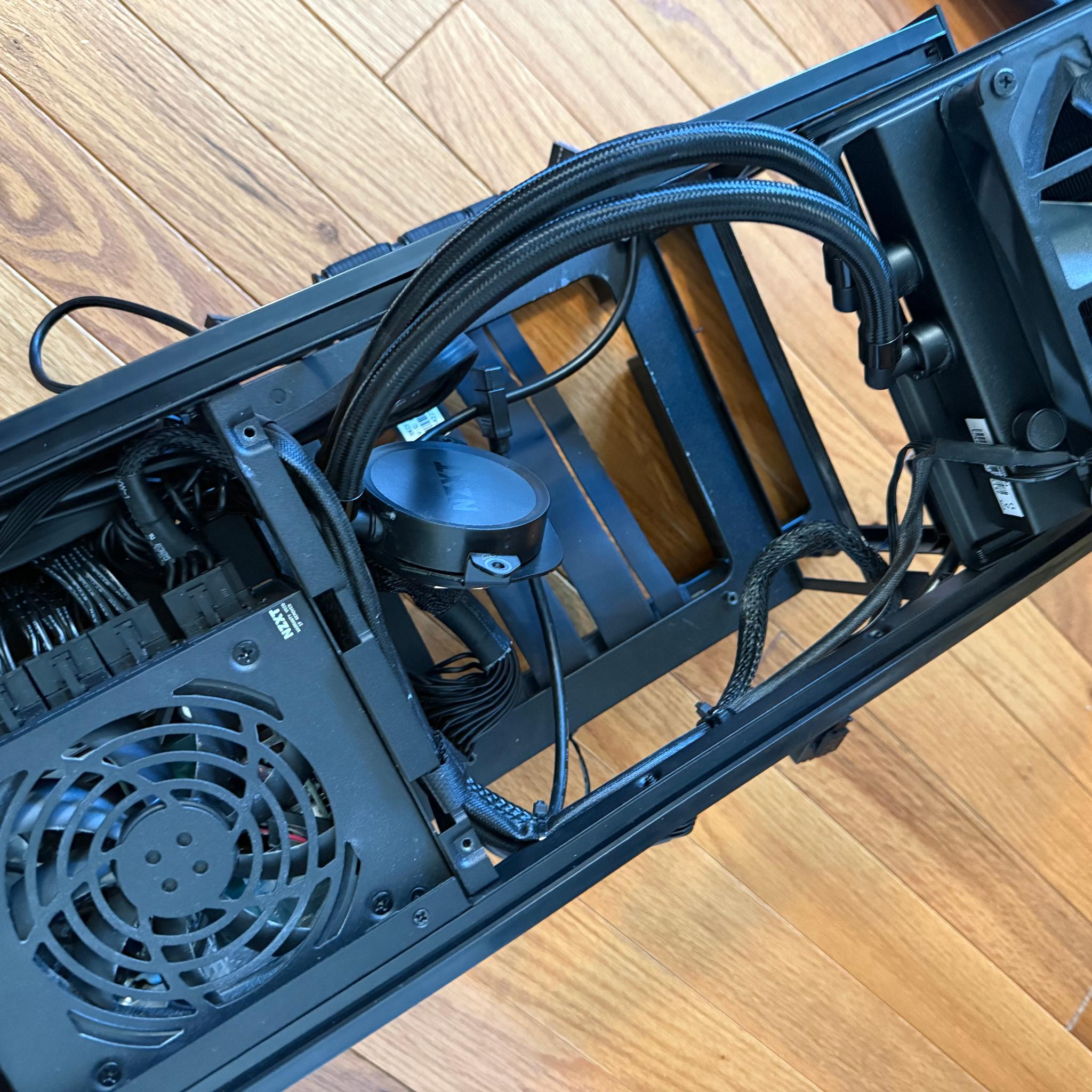 NZXT H1 V1 - Mini-ITX SFF Case (White/Black) with 650W PSU & 140mm AIO