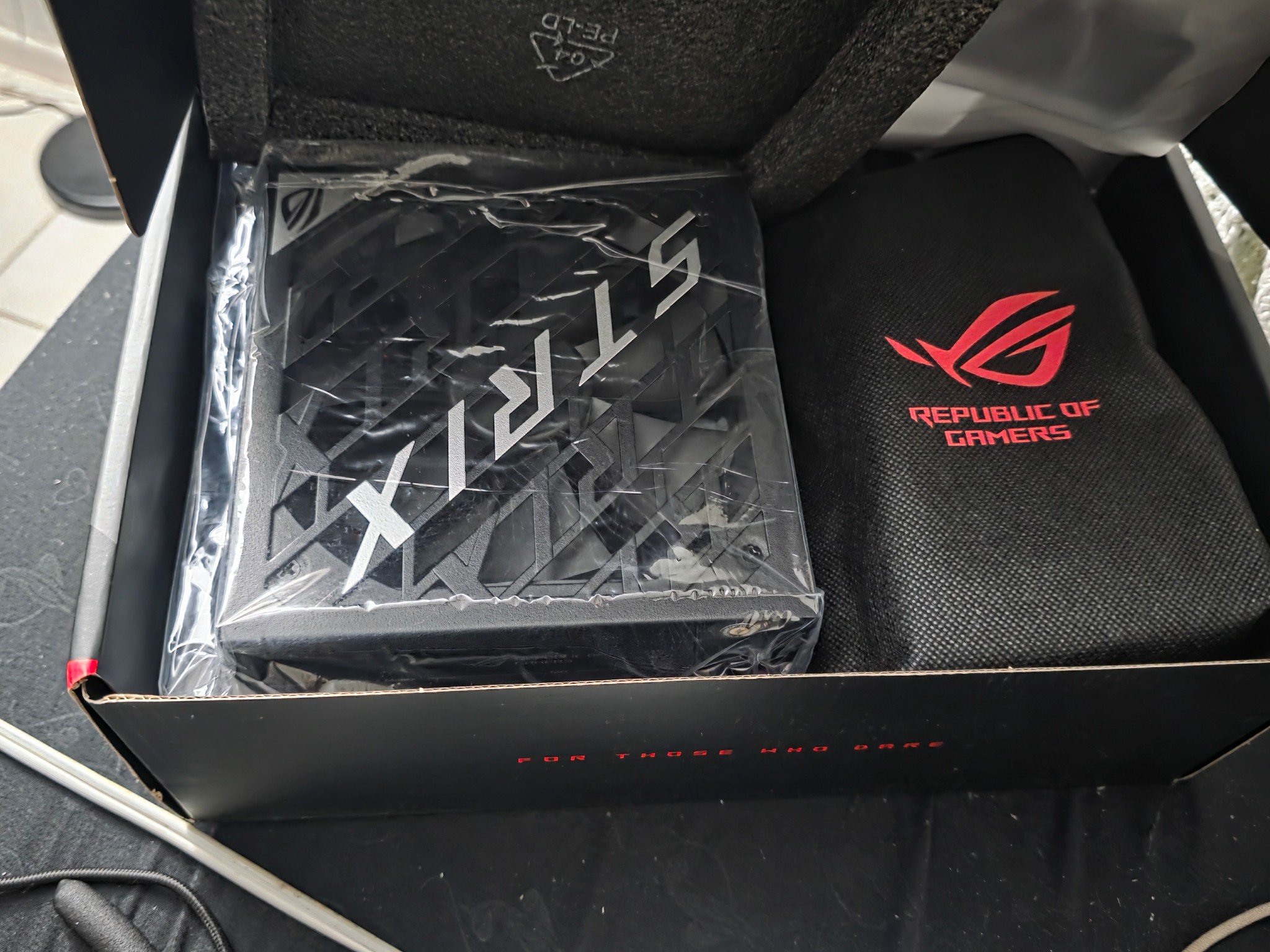 ASUS ROG Strix 1200W Platinum Gaming Power Supply – Open Box / Never Used
