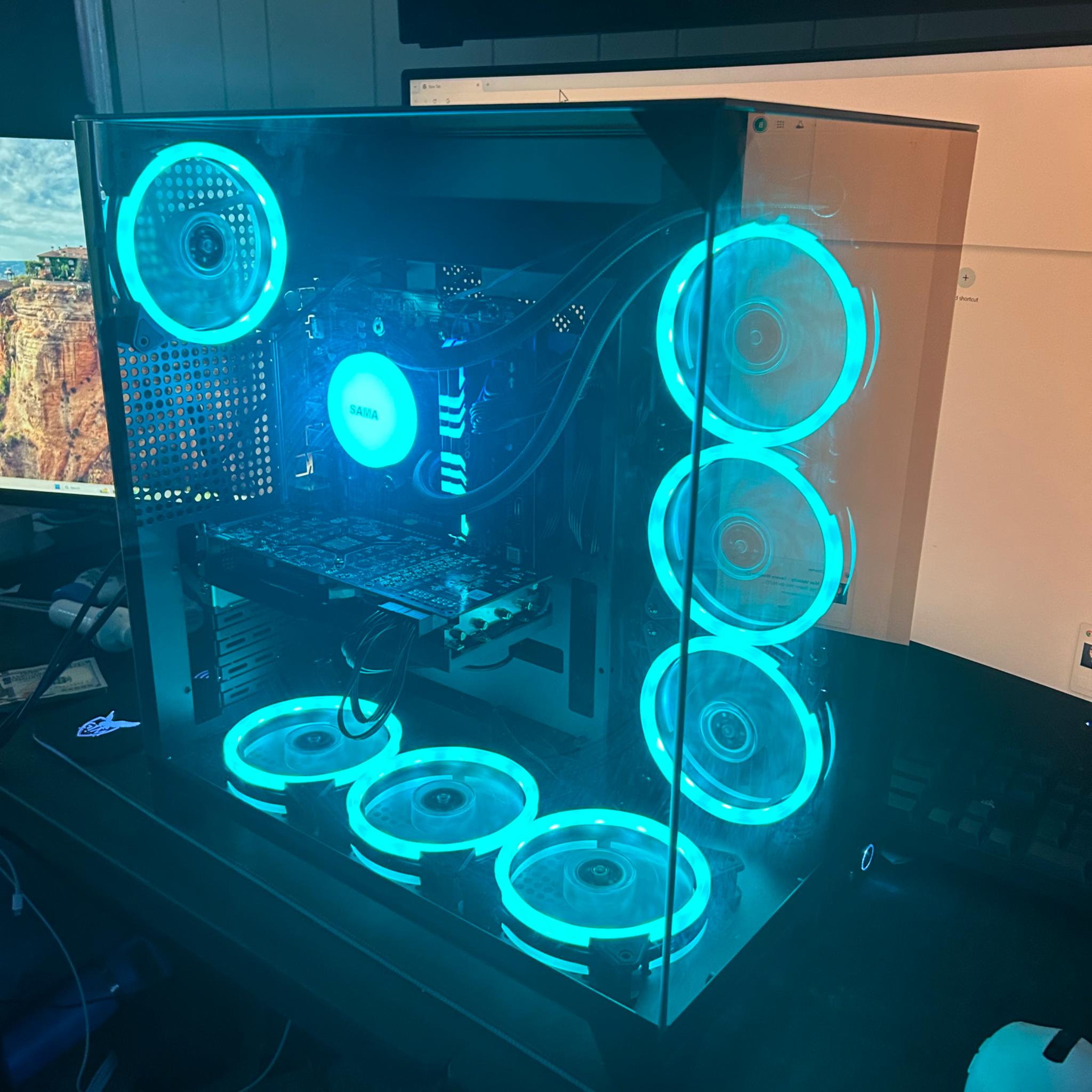 Glass Cube Gaming PC | RX 5700xt | Ryzen 5 | 32GB DDR4 | 1TB M.2 SSD