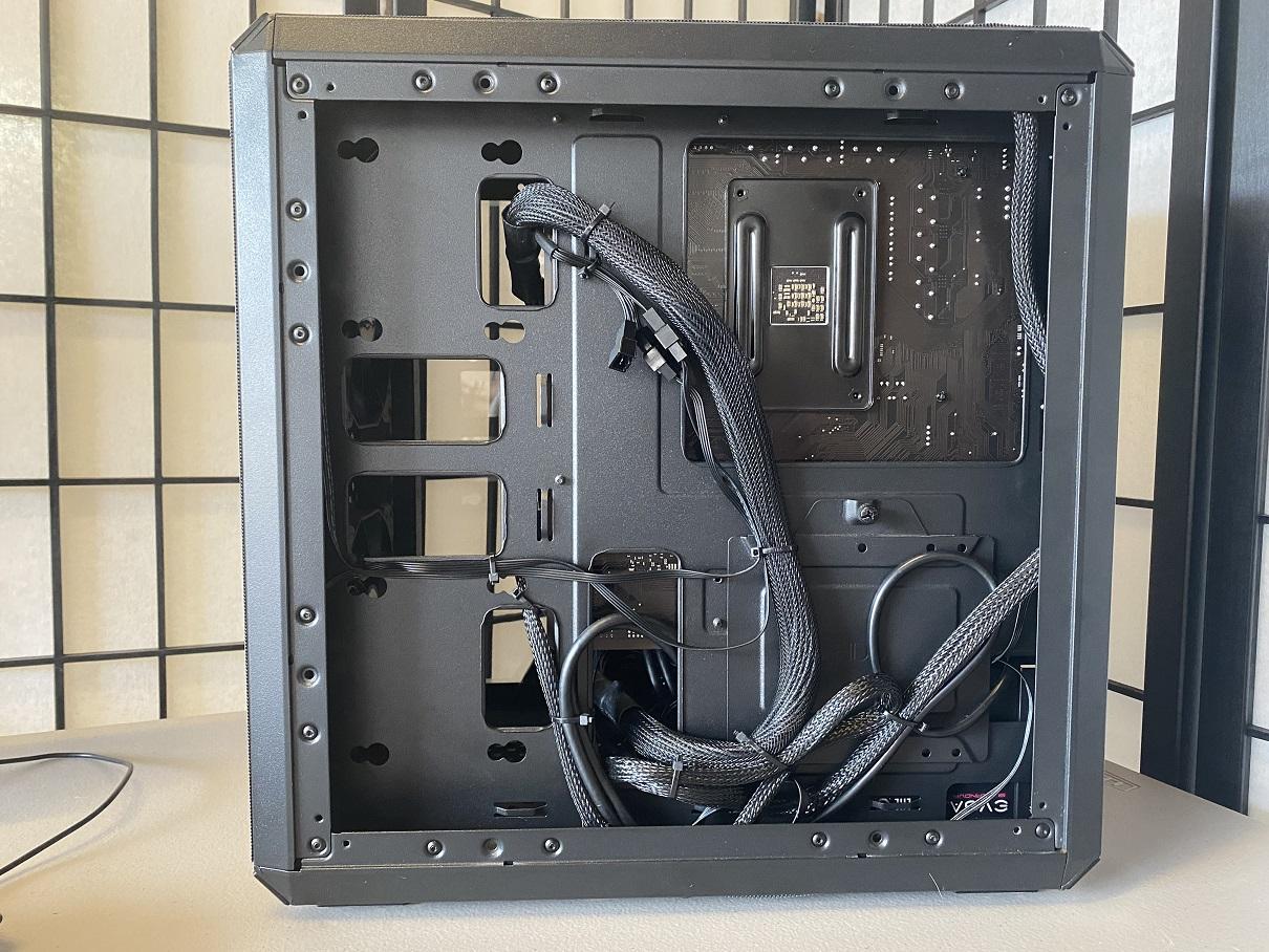 EVGA GTX 1070 SC (8gb), AMD Ryzen 5 3400g, DDR4 3000MHz 16GB (8x2), 500GB NVMe, 750W Platinum