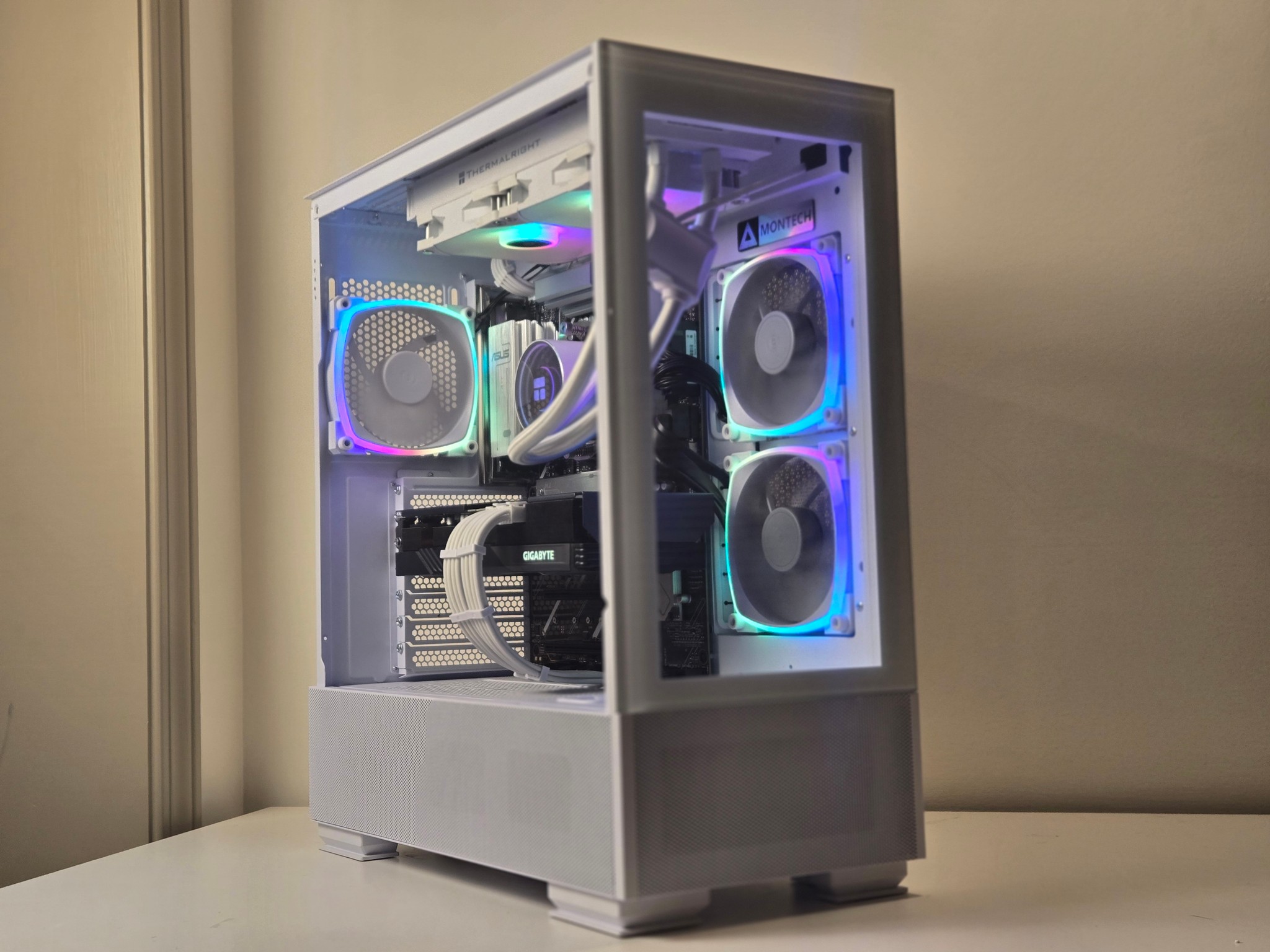 RX 7600 XT 16gb | Ryzen 5 7600X | 32gb DDR5 | 1tb Storage