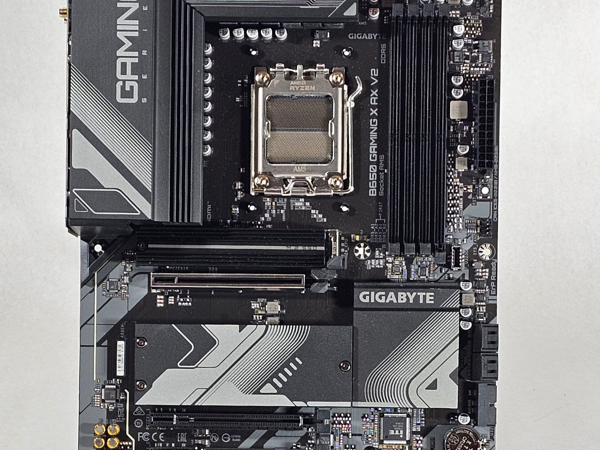 Gigabyte X670 AM5 ATX Gaming Motherboard DDR5