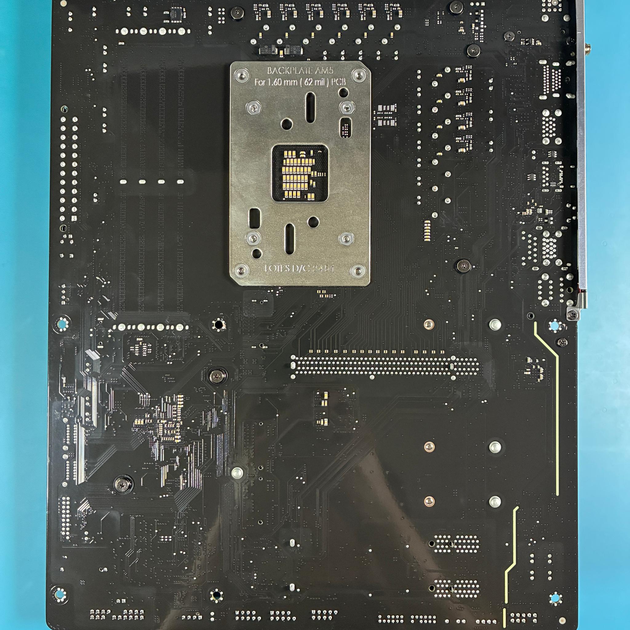 Gigabyte B650 Gaming X AX V2 (Motherboard)