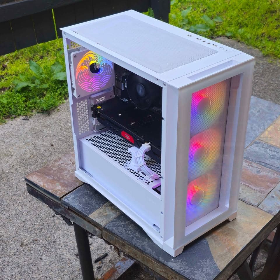 Starter Gaming PC • RX 570, Ryzen 5, 16GB RAM, SSD, WiFi • Plug n' Play Ready