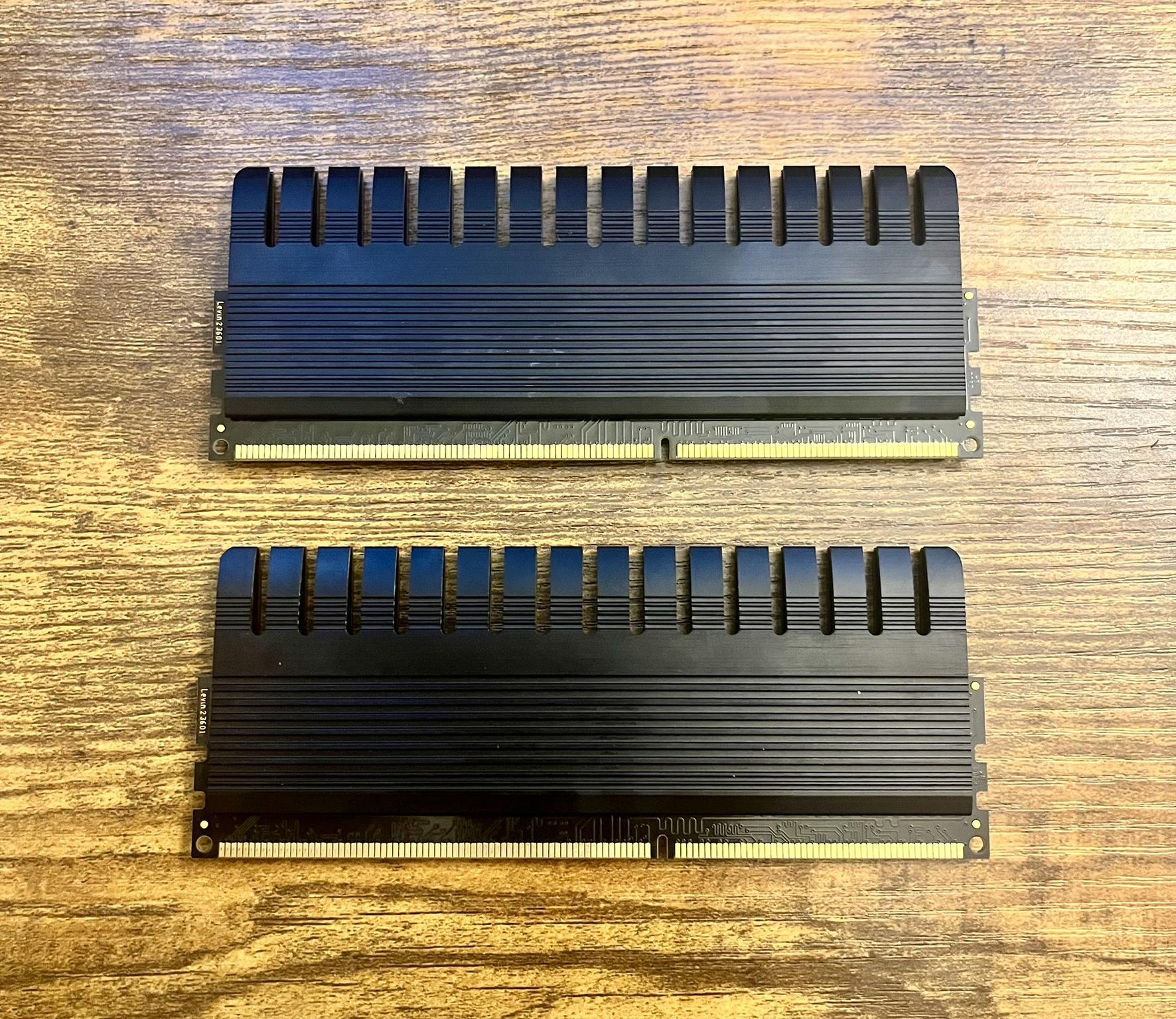Crucial Ballistix Elite 16 GB (2 x 8 GB) DDR3-1866 CL9 Memory