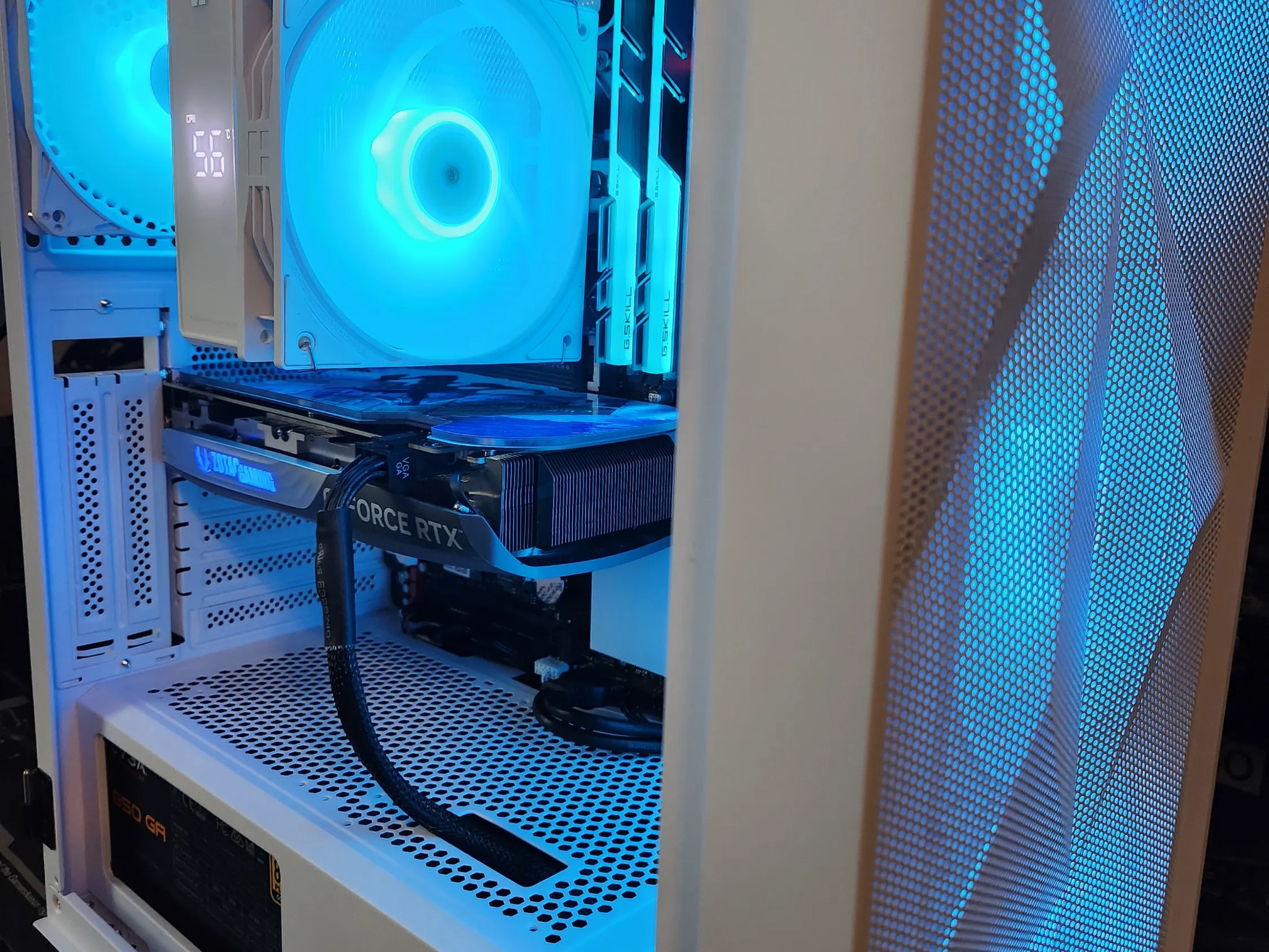 1440p WHITE 40 series Spiderman gaming pc featuring an RTX 4060 ti!