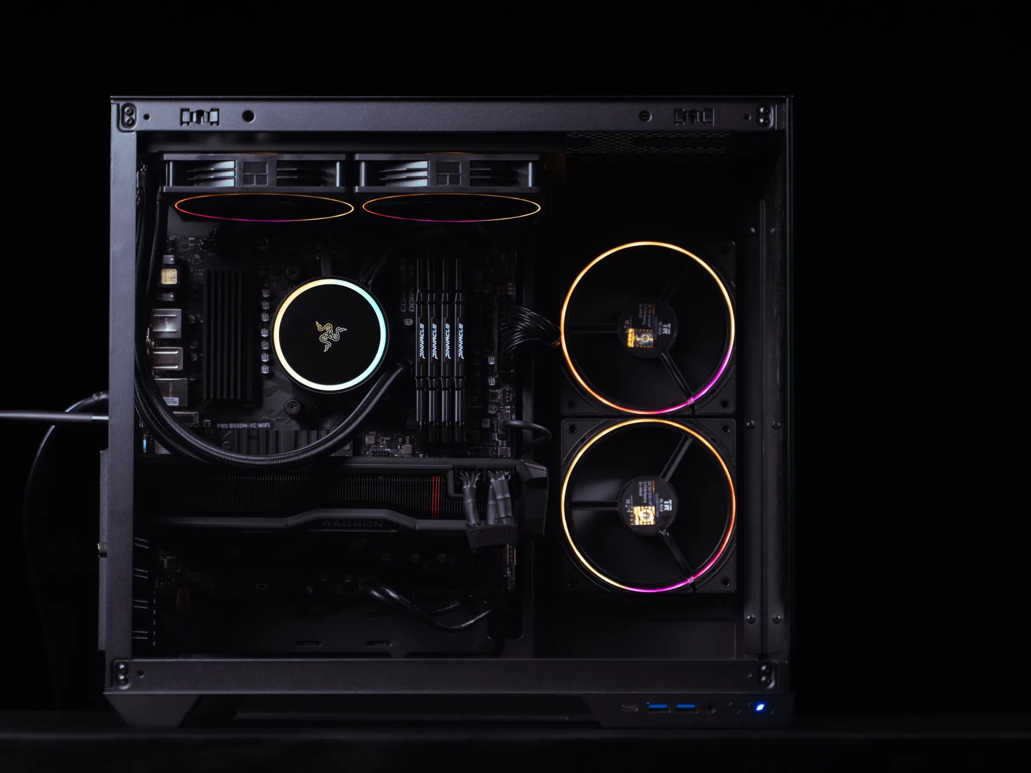 “Chrysochroa 2f” RX 7800 XT Ryzen 7 32GB Windows 11 2TB Gaming PC Powerhouse