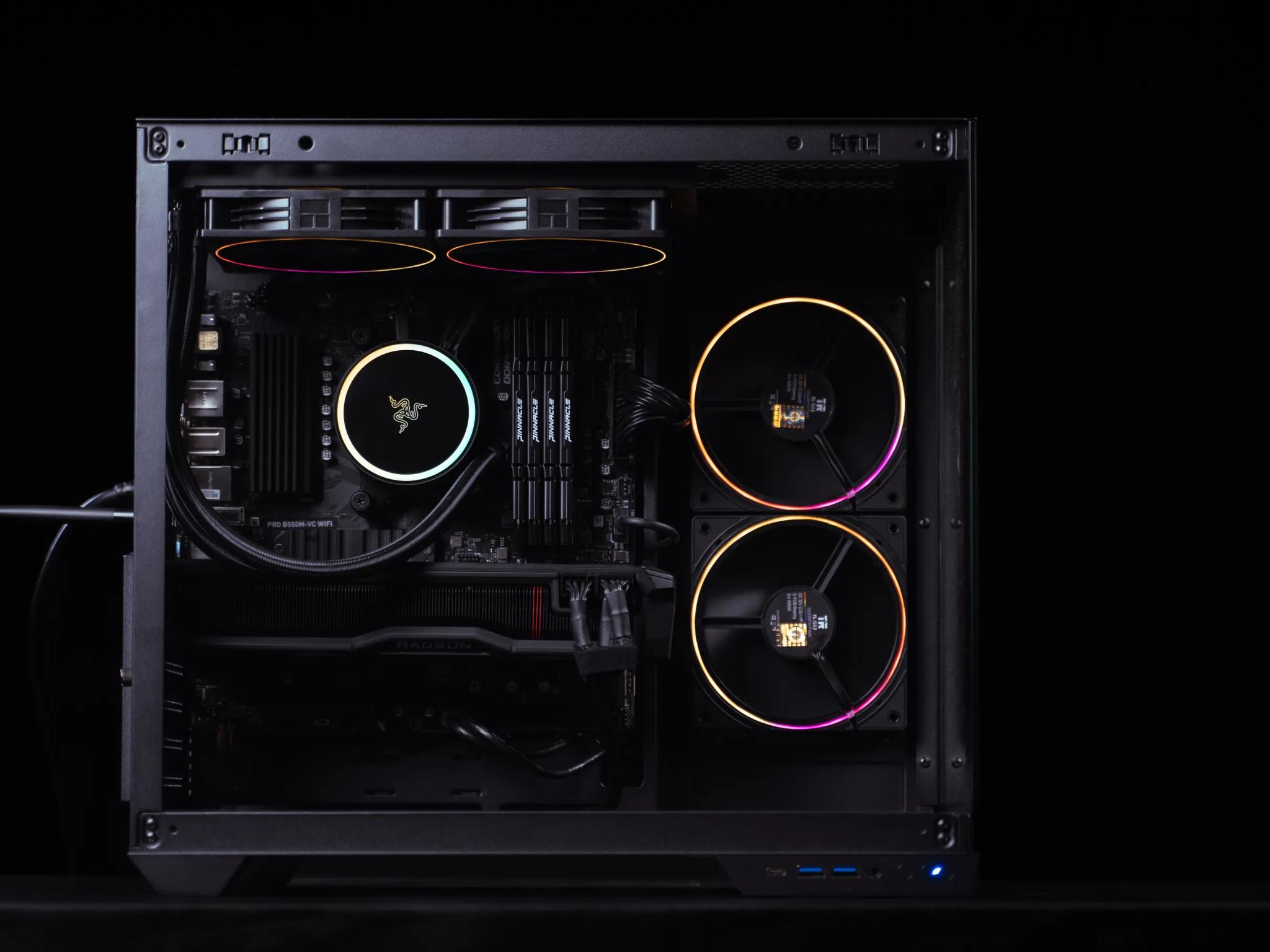 “Chrysochroa 2f” RX 7800 XT Ryzen 7 32GB Windows 11 2TB Gaming PC Powerhouse