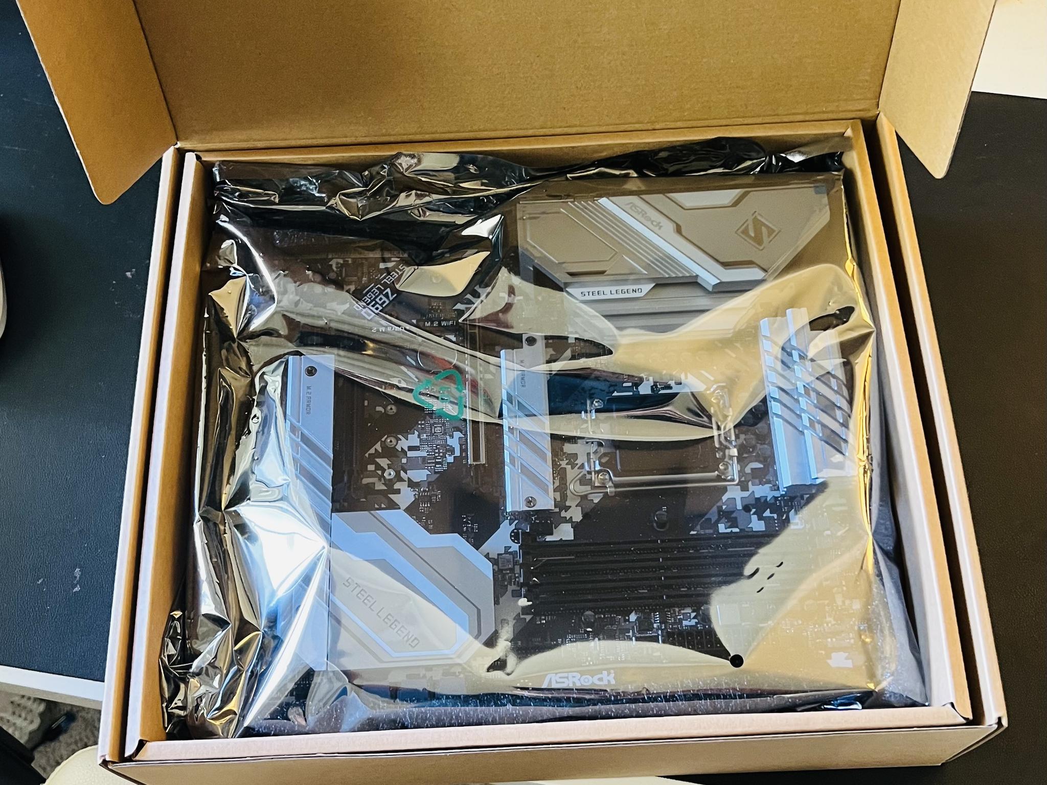 ASRock Steel Legend Z690 MOBO | New in Box | LGA 1700 | Intel 14th, 13th and 12th Gen Supported