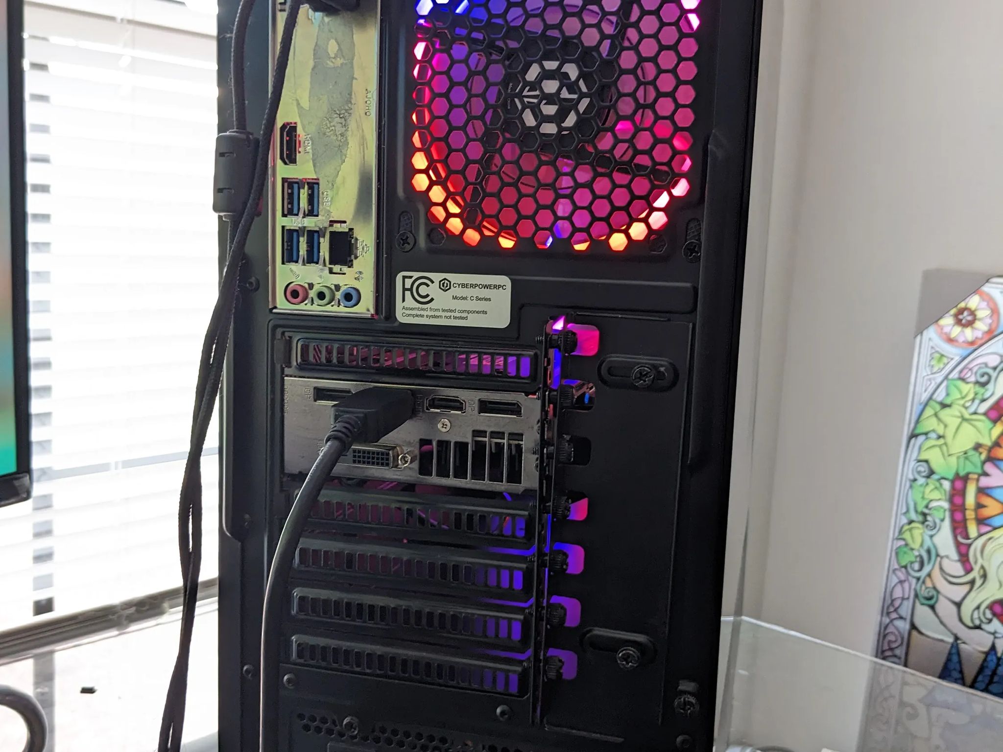 Phanteks, Win11, Ryzen 3100, 32gb ddr4-3200, R9 390 8gb GPU, SSD+HDD, BT+WiFi