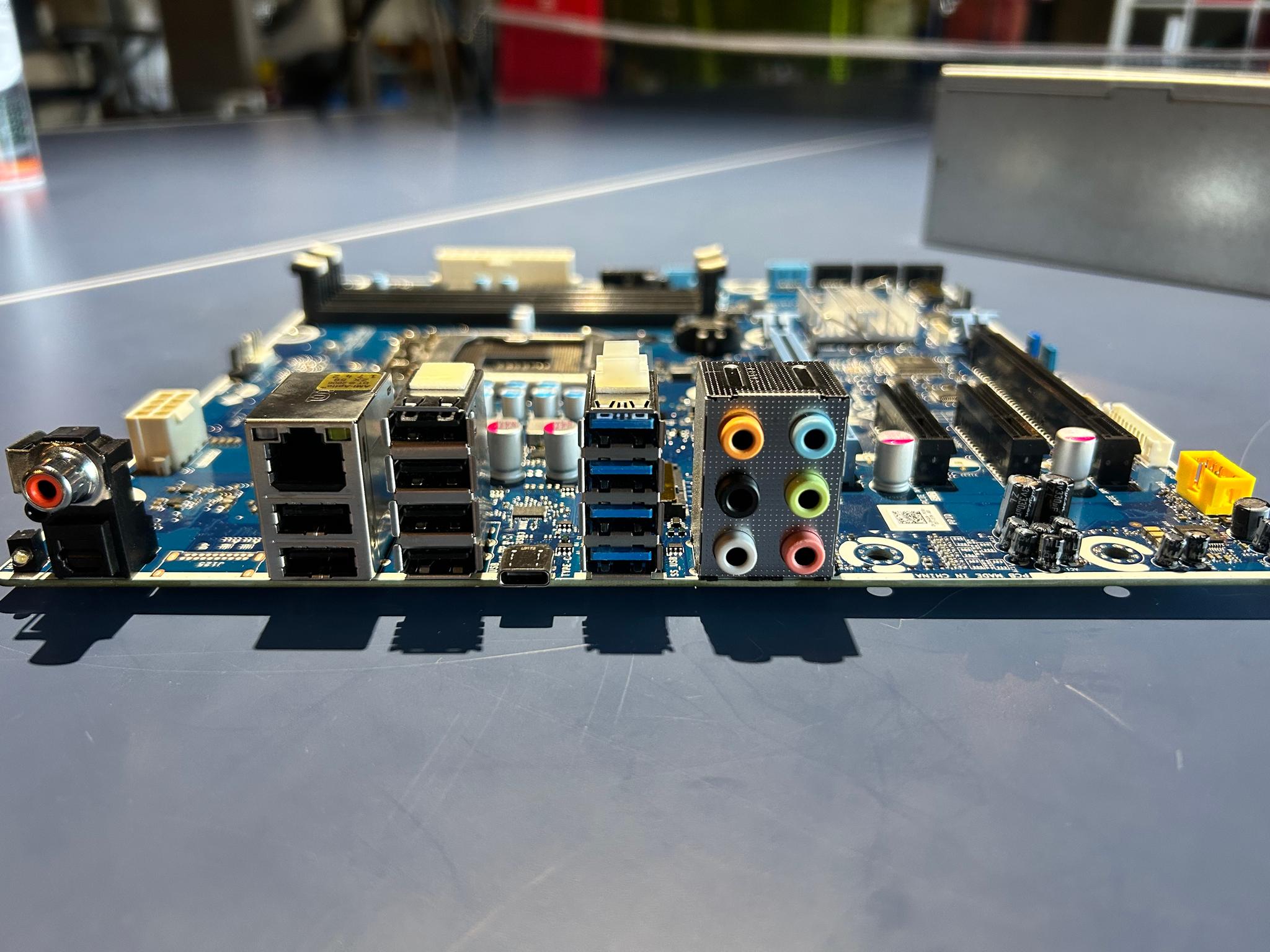 Dell Alienware Aurora R11 Motherboard Z490 LGA1200 (P/N 0N43JM) +