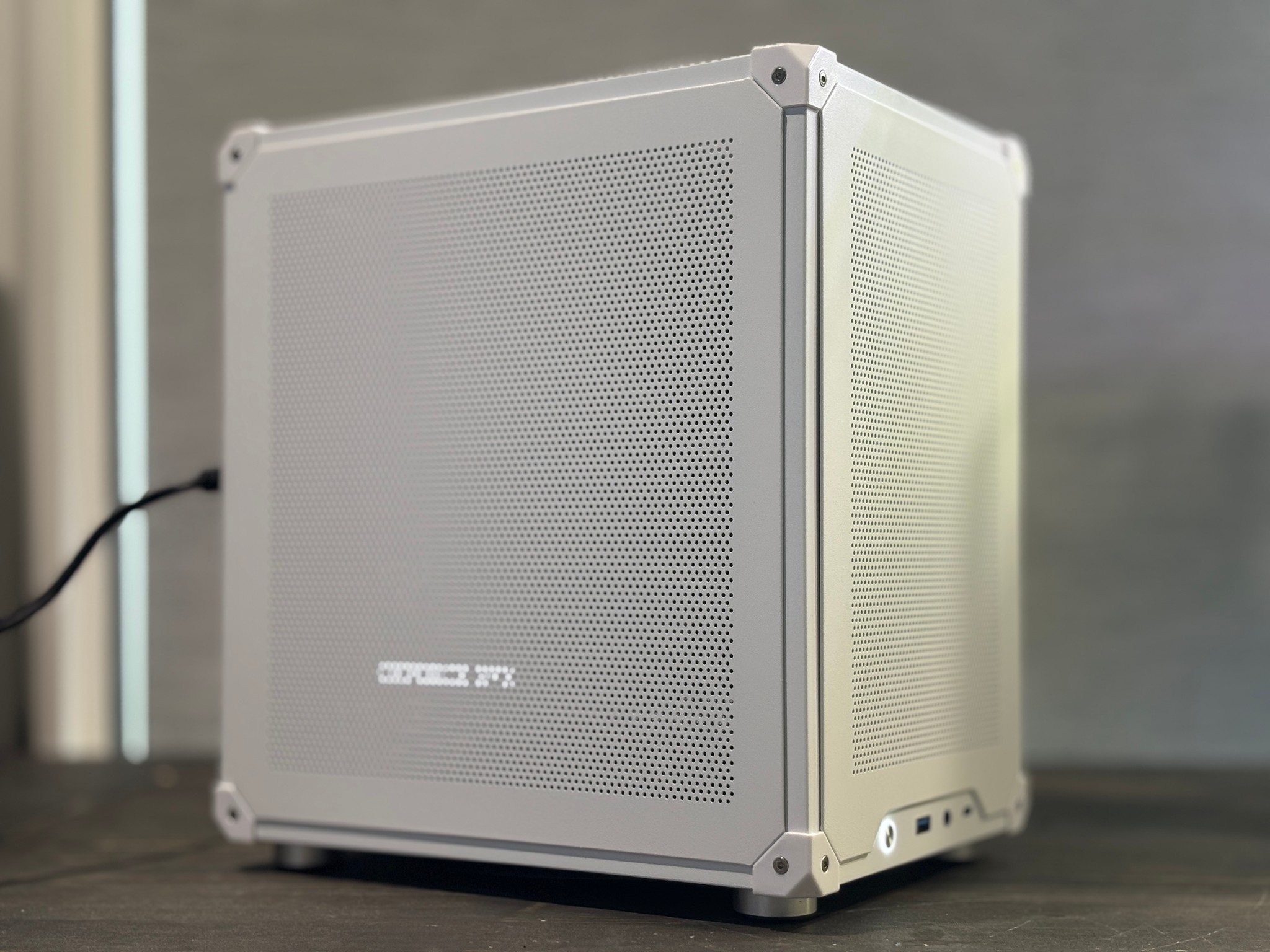 Stunning ITX Gaming PC(RTX 4060)