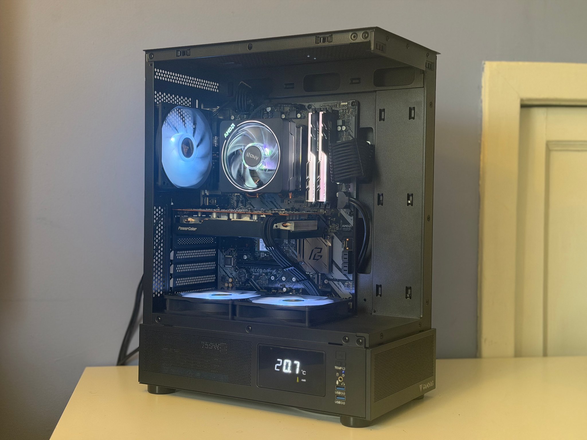 Copy of ◾️Compact 1080p Gaming PC◾️ RX 6600 XT | Ryzen 5 5500 | 16GB DDR4 | 2TB SSD