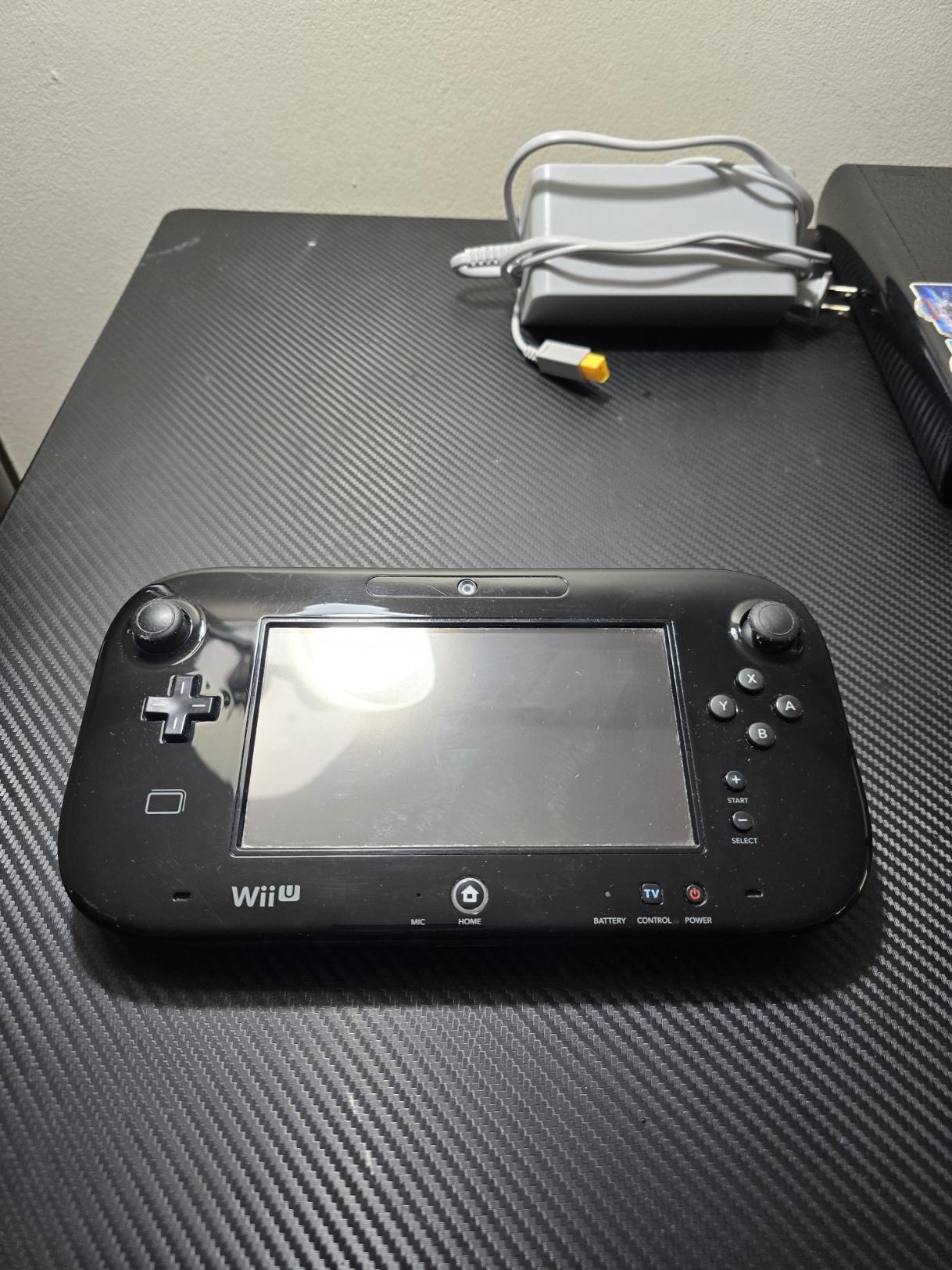 Nintendo Wii U (Black) w/Custom Firmware + Games