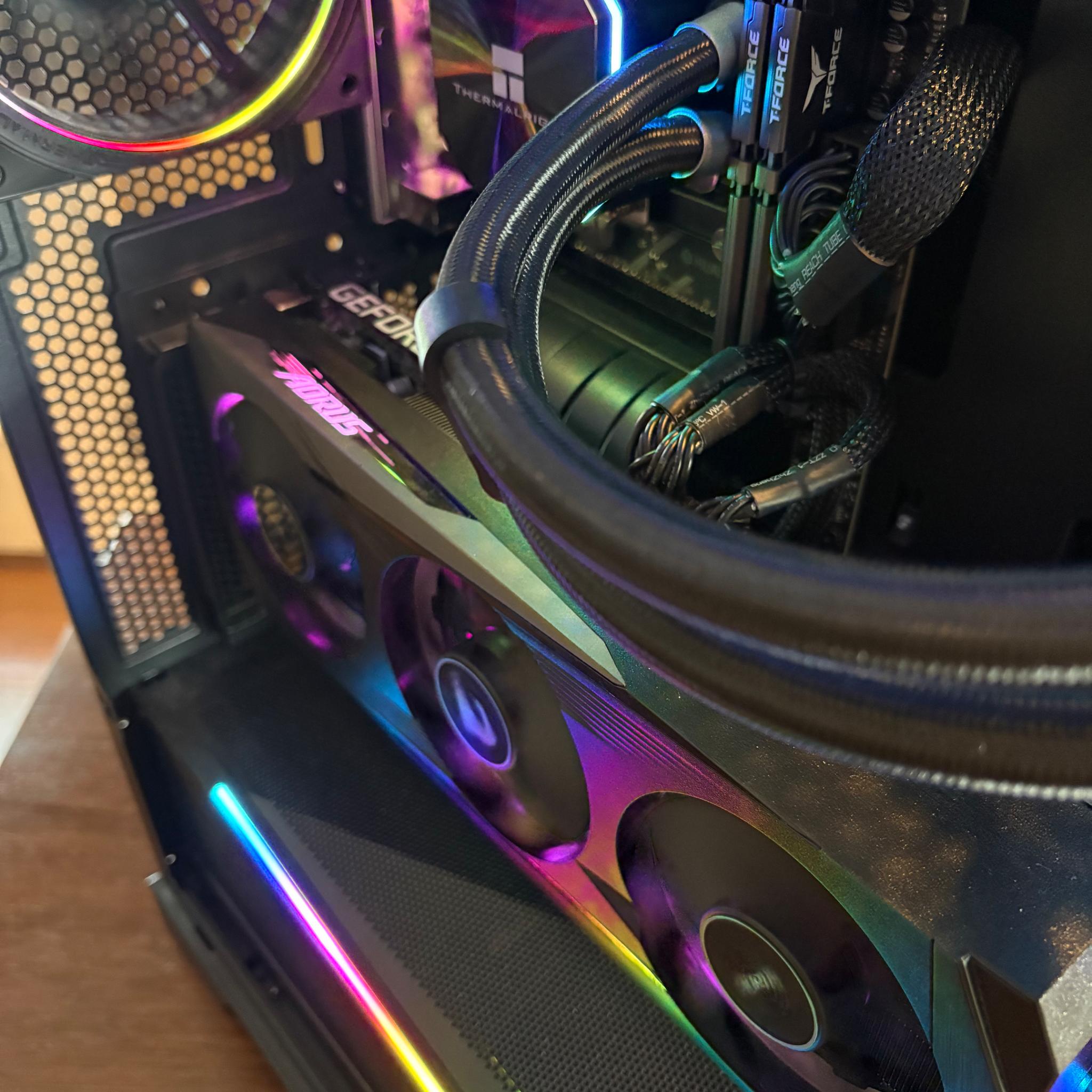 🥷STEALTH🥷 | I5 14600K | RTX 3060 TI | 16GB Ram | 2TB