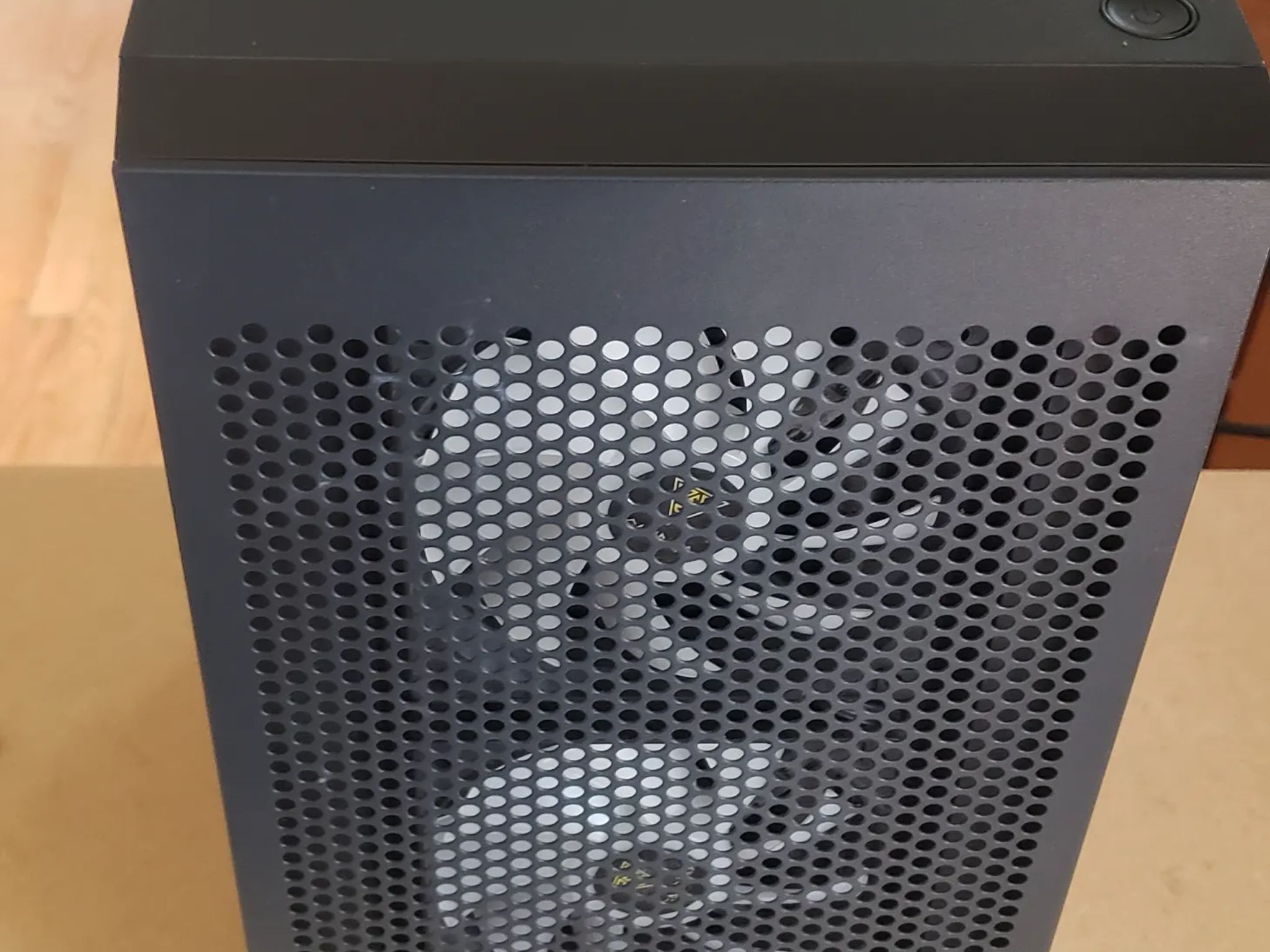 Xeon CPU 12 core GTX 1070 32GB DDR4 budget gaming pc