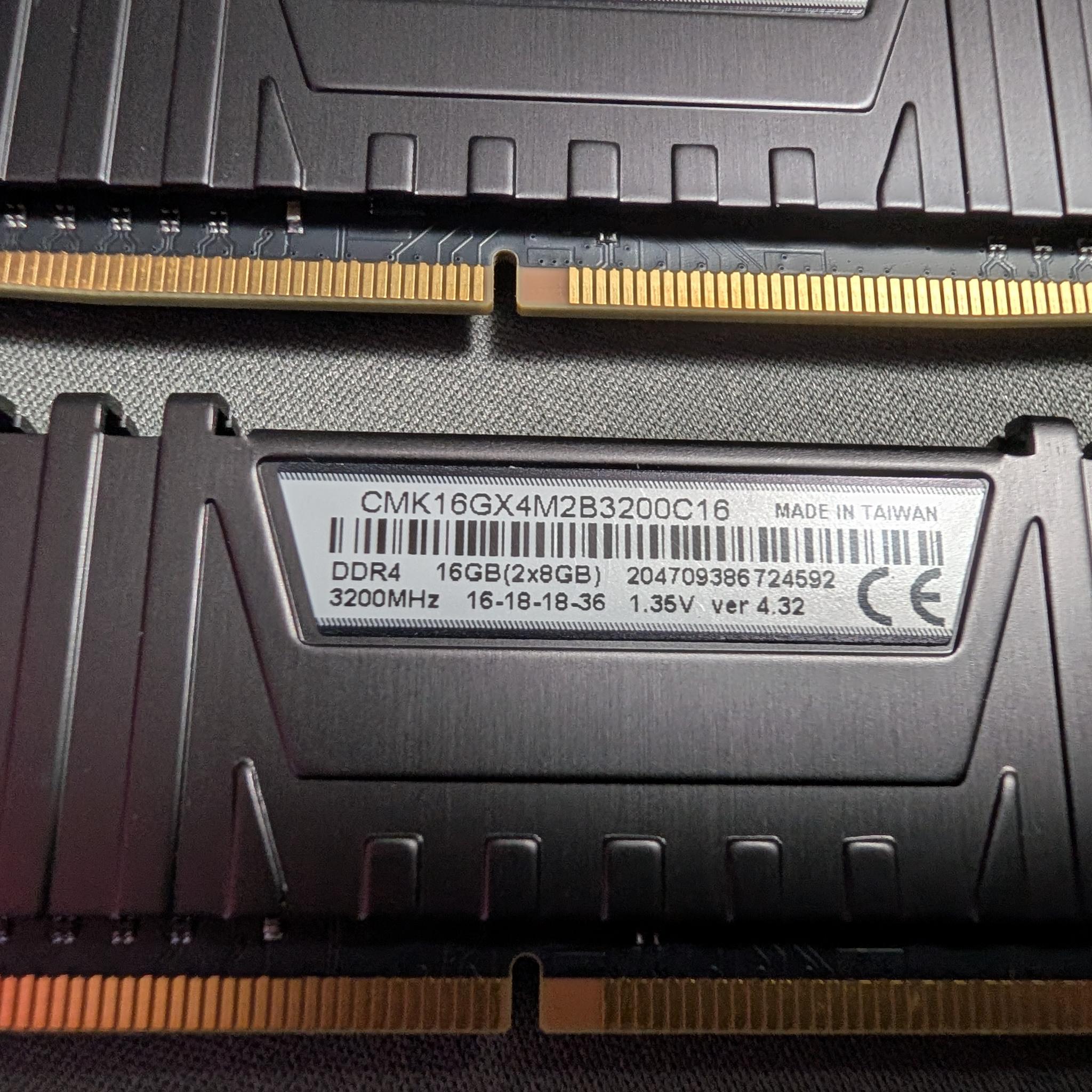 Corsair Vengeance LPX 16GB (2x8GB) DDR4 3200 CL16 RAM