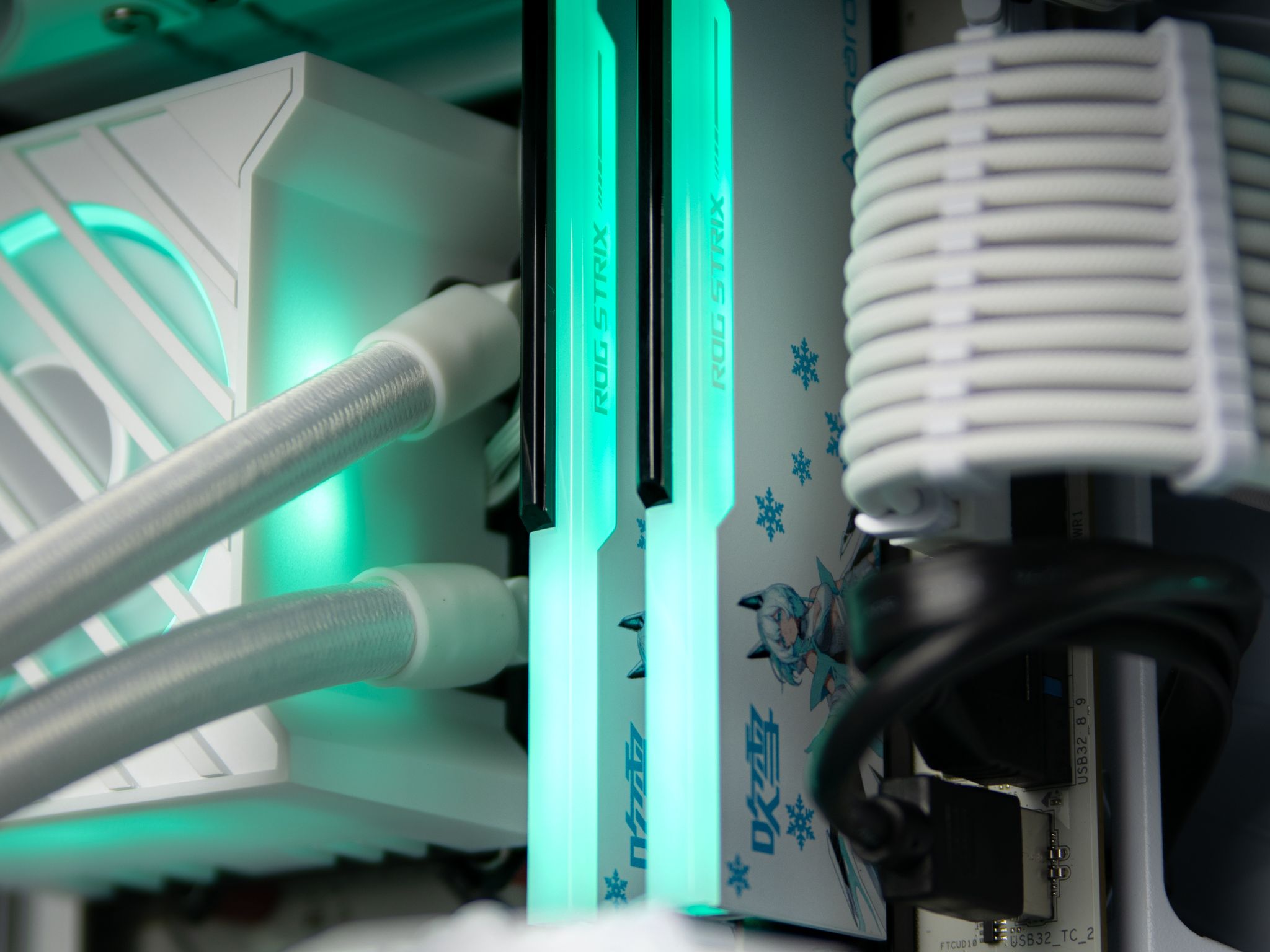 “Ghosthue” RX 7900 GRE Ryzen 7 7700 32GB Windows 11 2TB Workstation Gaming PC