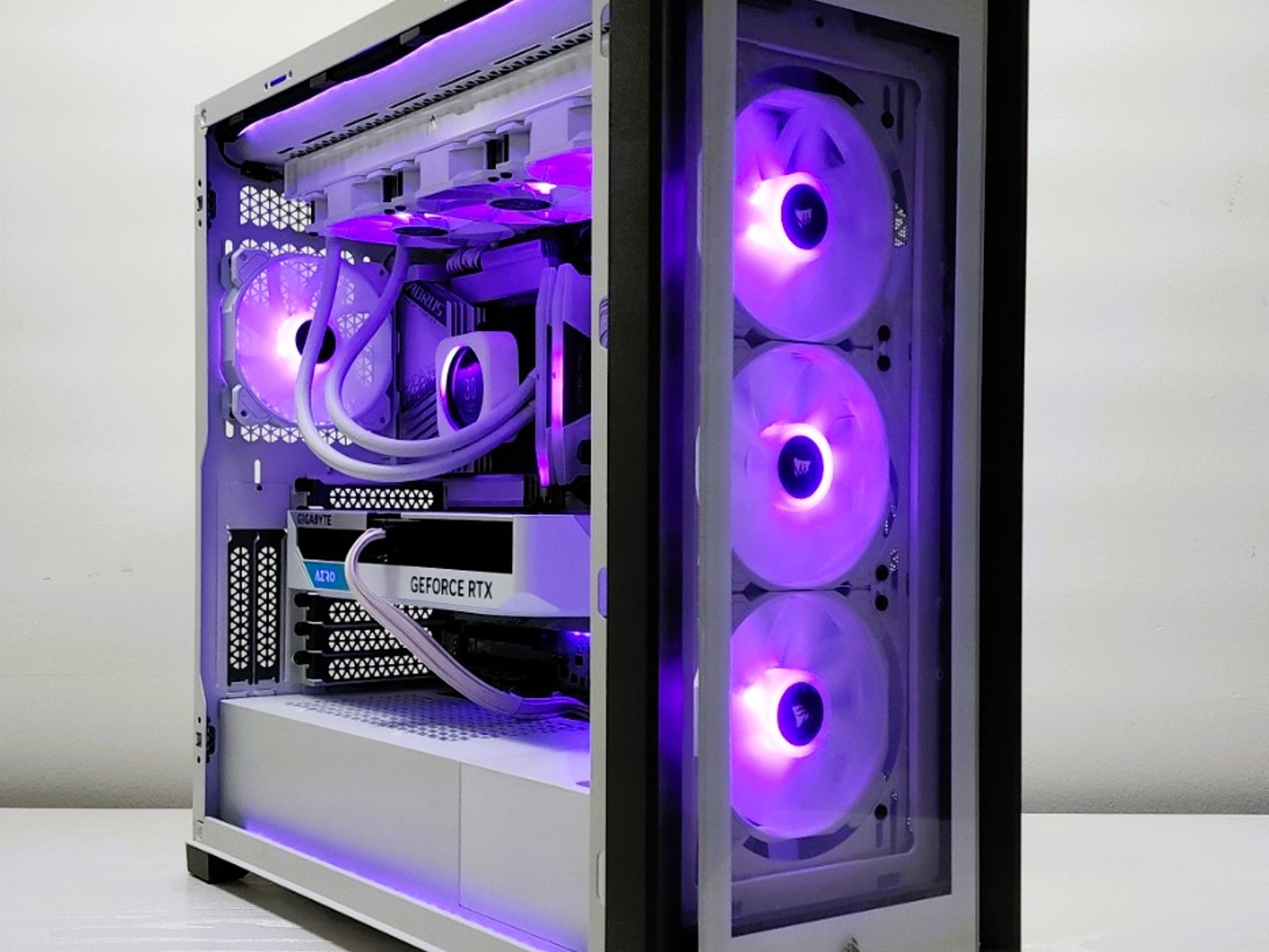 White Corsair Gaming BEAST!!! w/ Keyboard, Mouse, & RGB Deskmat