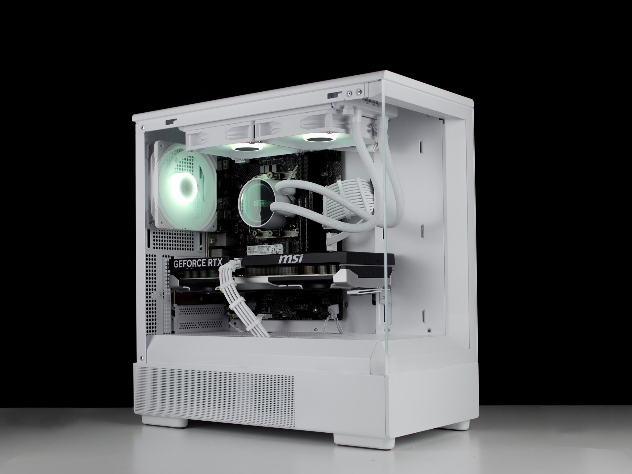 🧊❄️🧊 White Gaming PC – RTX 5060 TI, Intel i5 12600K, 32GB RAM, 1TB SSD - WiFi, BlueTooth 🧊❄️🧊