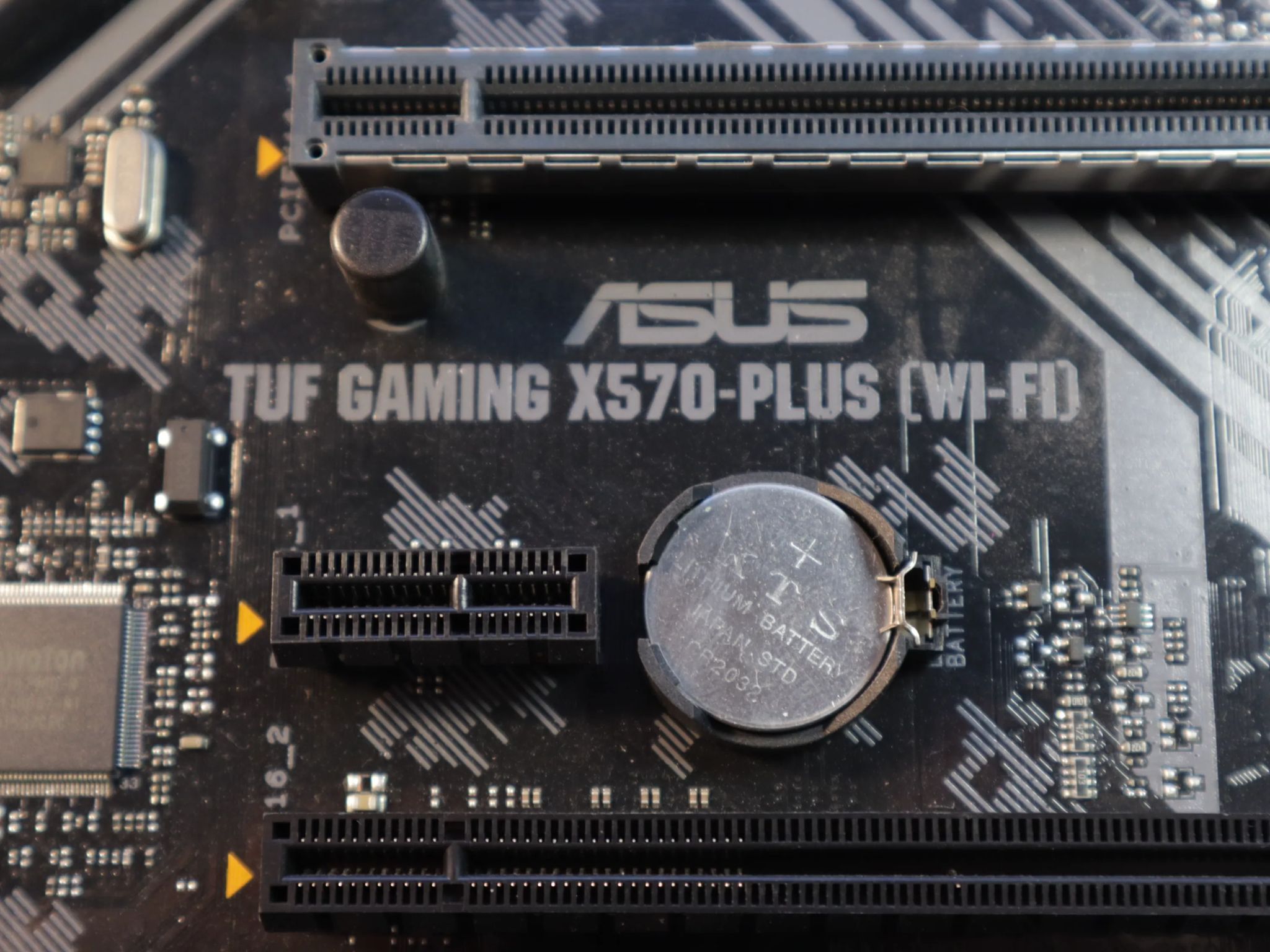 ASUS TUF GAMING X570-PLUS (WI-FI) ATX AM4 Motherboard