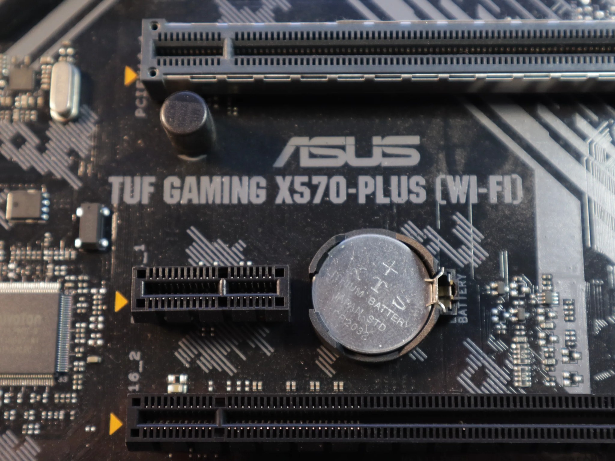 ASUS TUF GAMING X570-PLUS (WI-FI) ATX AM4 Motherboard
