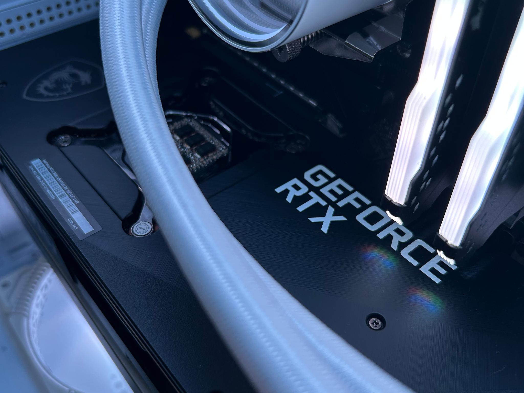 1440p Ultra Desktop – Clean White RGB Build, Ready to Play