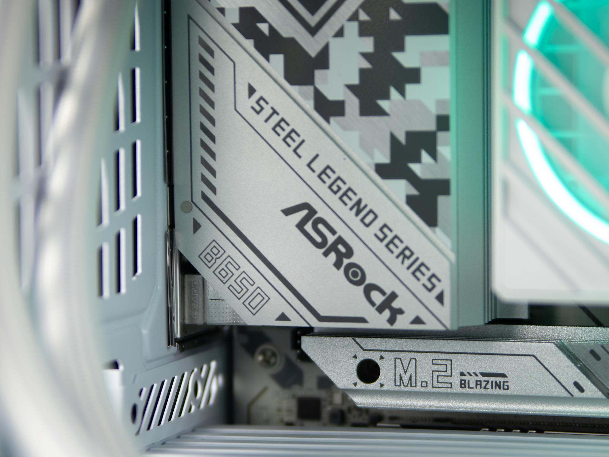 “Ghosthue” RX 7900 GRE Ryzen 7 7700 32GB Windows 11 2TB Workstation Gaming PC