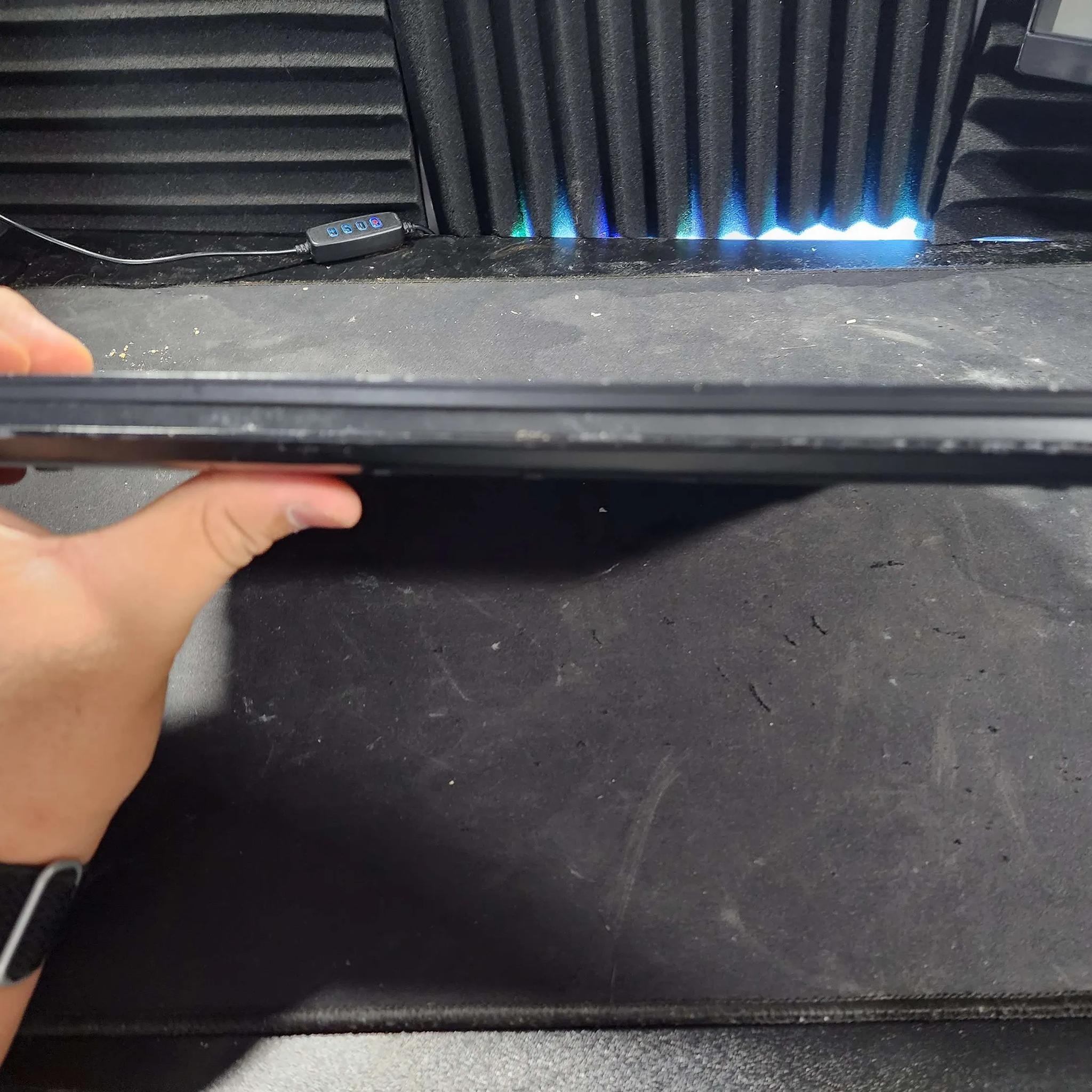 Dell Inspiron 13" Laptop (NO DISK DRIVE)