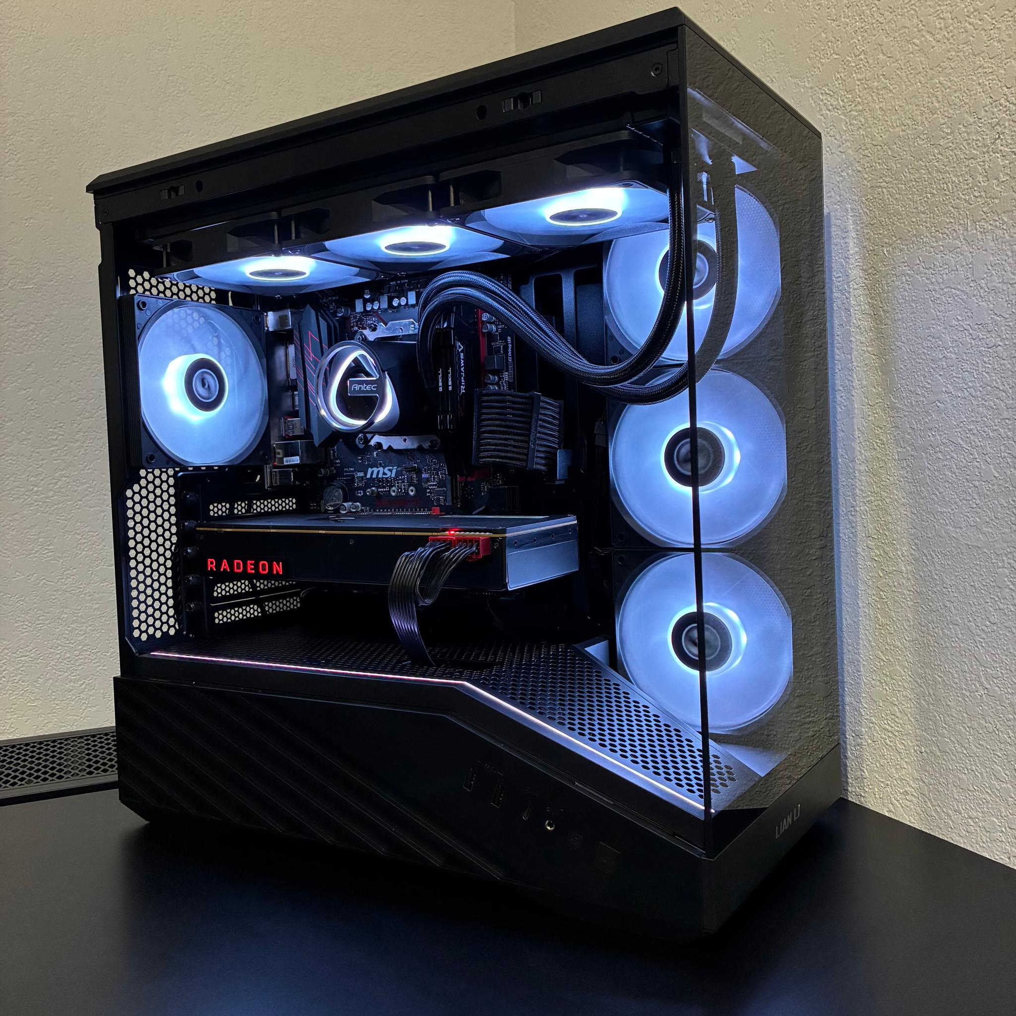 AMD Gaming PC w/ Radeon RX Vega 64 8GB / Ryzen 5 1600X / 16GB DDR4