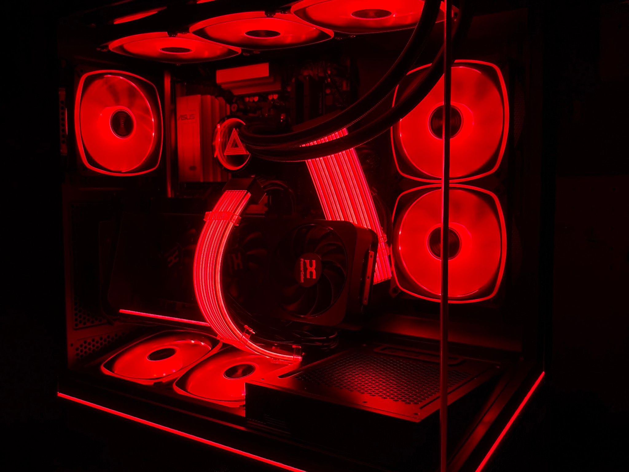9070 XT | Ryzen 7 7800X3D | 32GB DDR5 | High End 4K Gaming PC | Steam OS Compatible