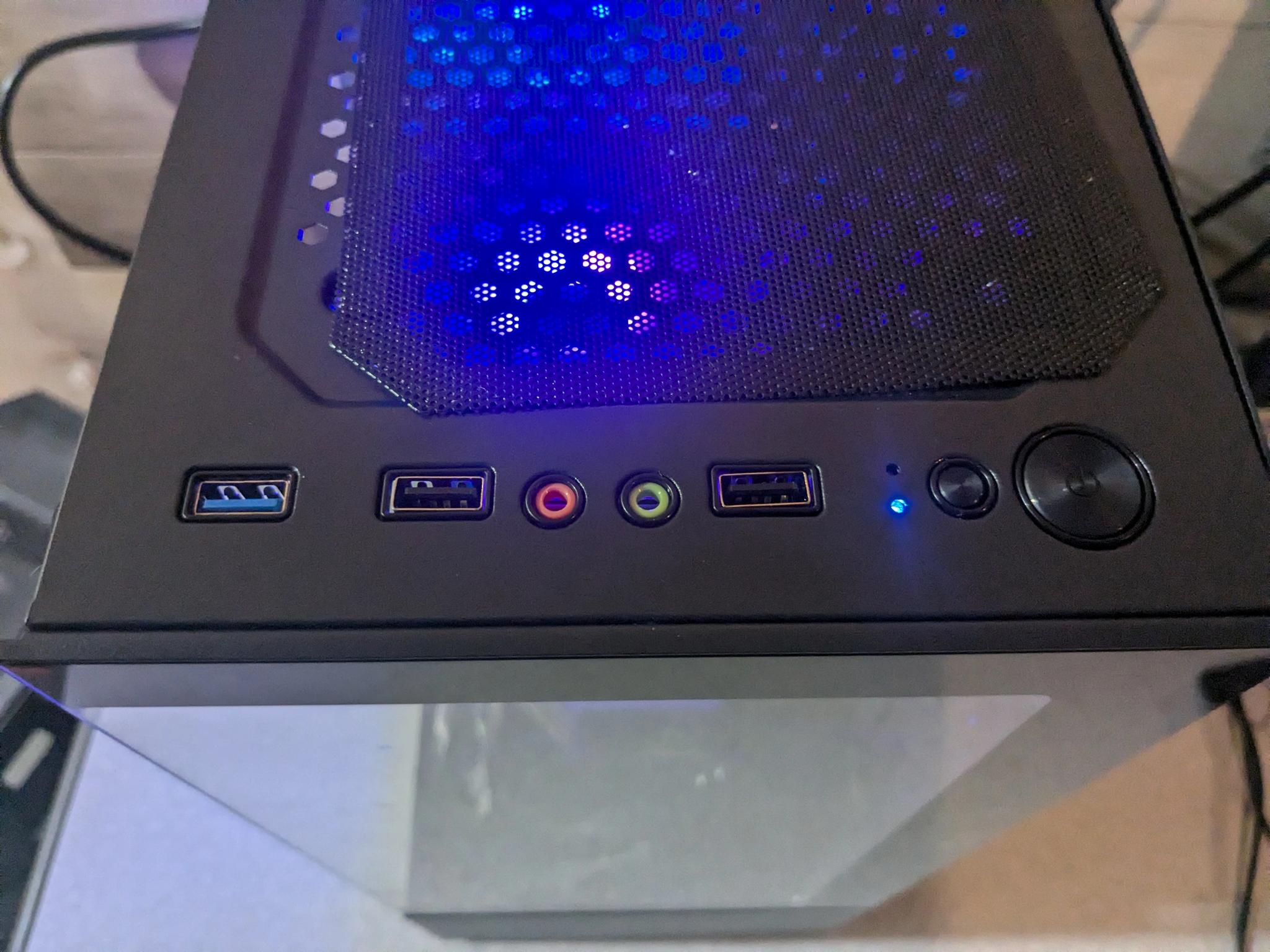 Gaming PC - Ryzen 5 3600, RX 580 8gb, 16gb RAM / 512gb SSD