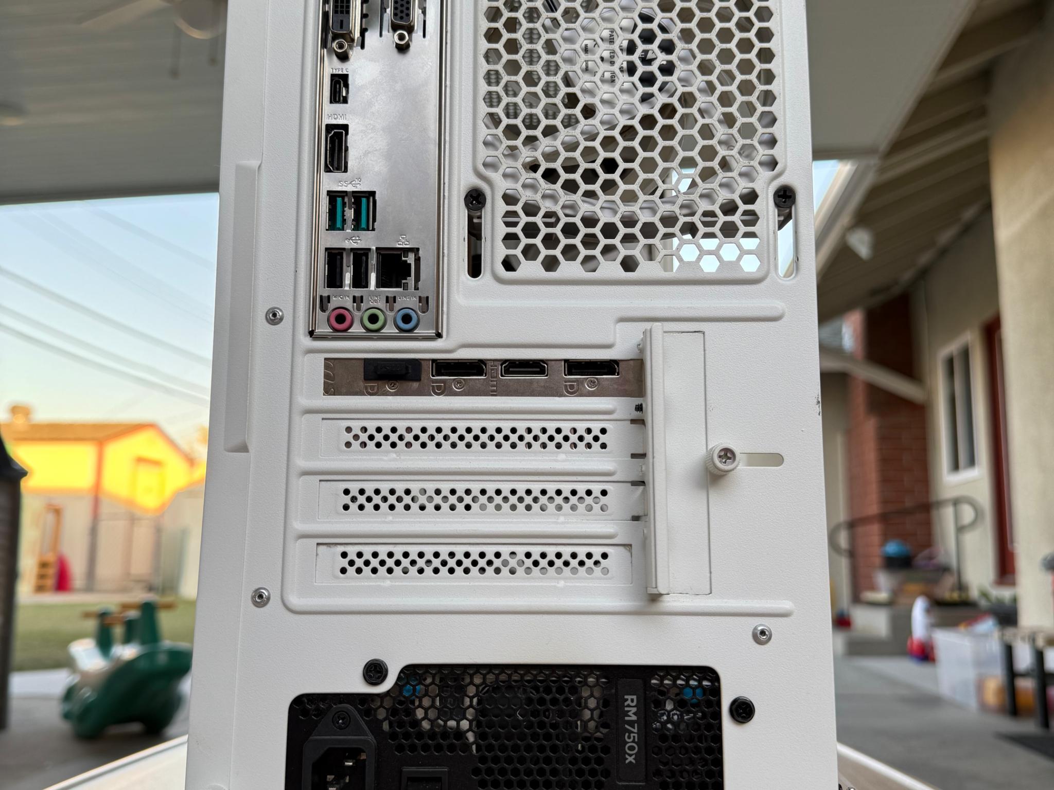 WHITE SHADOW i5 9400f 1660 ti 1.5tb ssd