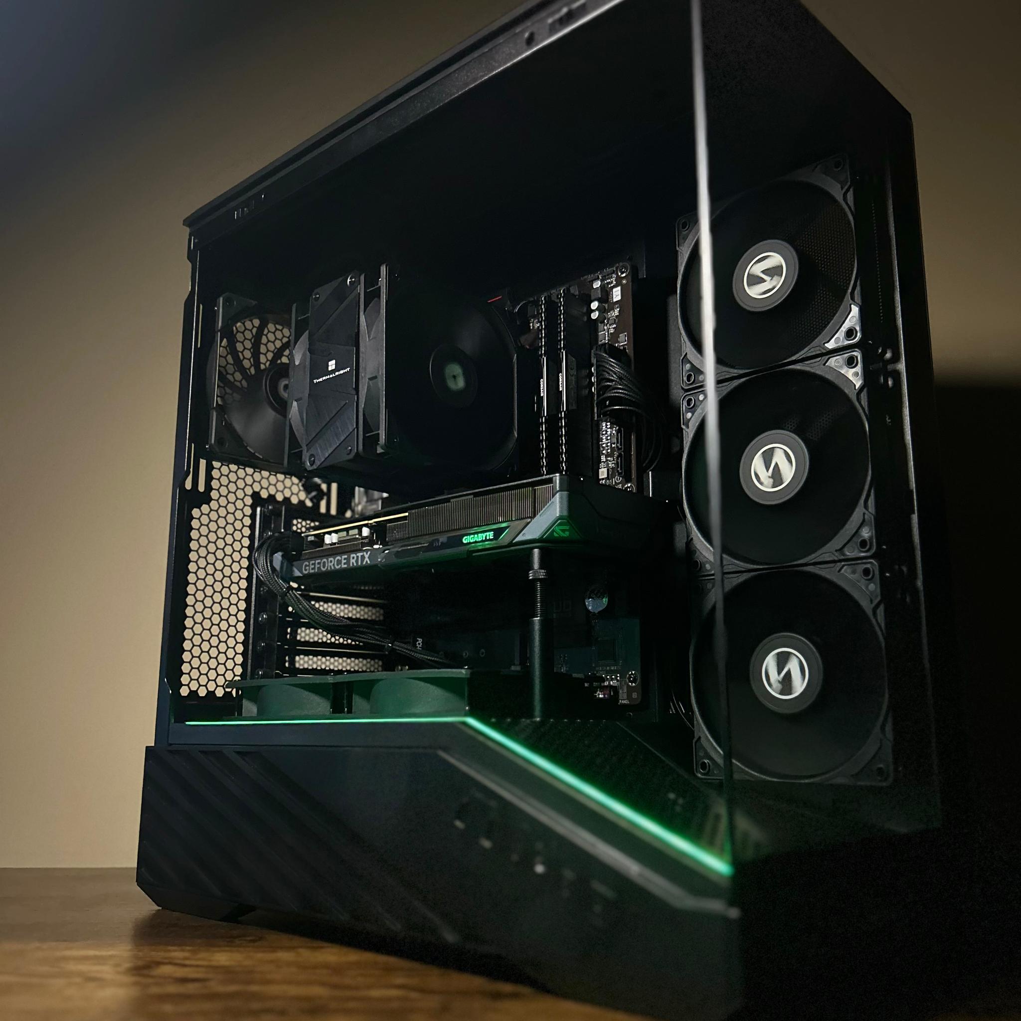 BLACKOUT🦇🖤 GAMING PC | RTX 5060 OC | RYZEN 5 5600X | 32GB DDR4 3200MT/s | 1TB SSD NVMe