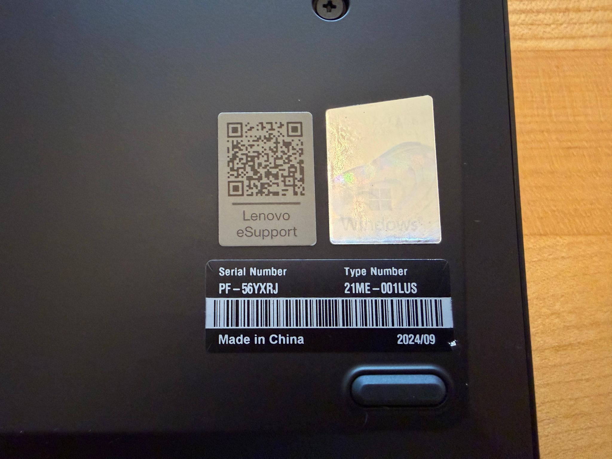 Ryzen 7 8840hs, 780M, 32gb DDR5, 1tb SSD Lenovo Thinkpad P14S