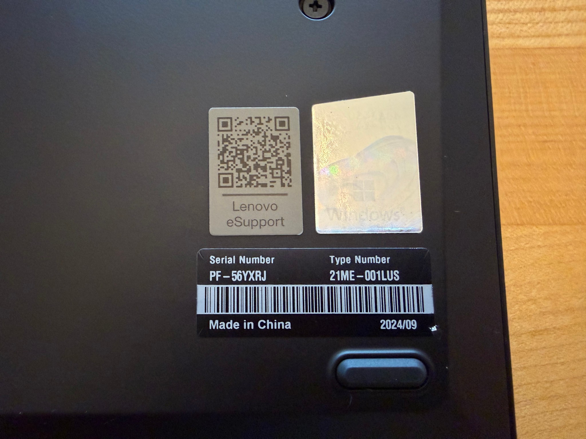 Ryzen 7 8840hs, 780M, 32gb DDR5, 1tb SSD Lenovo Thinkpad P14S
