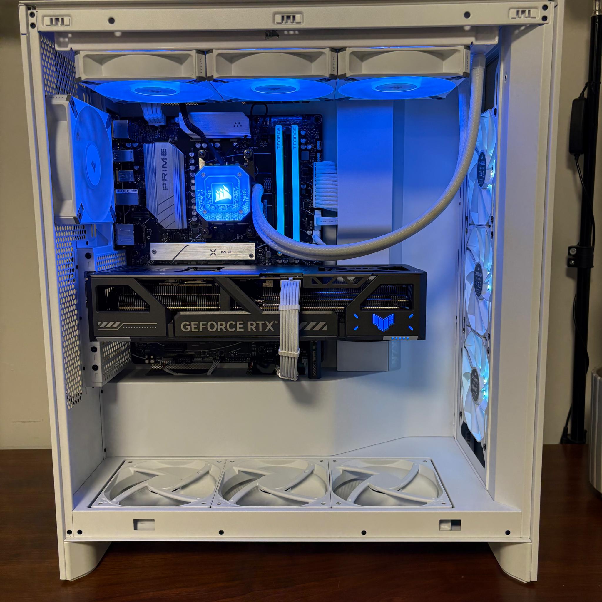 RTX 5080 | Ryzen 7 7800X3D | 32GB DDR5 | 2TB SSD | 850W PSU | 10 x Fans | AIO