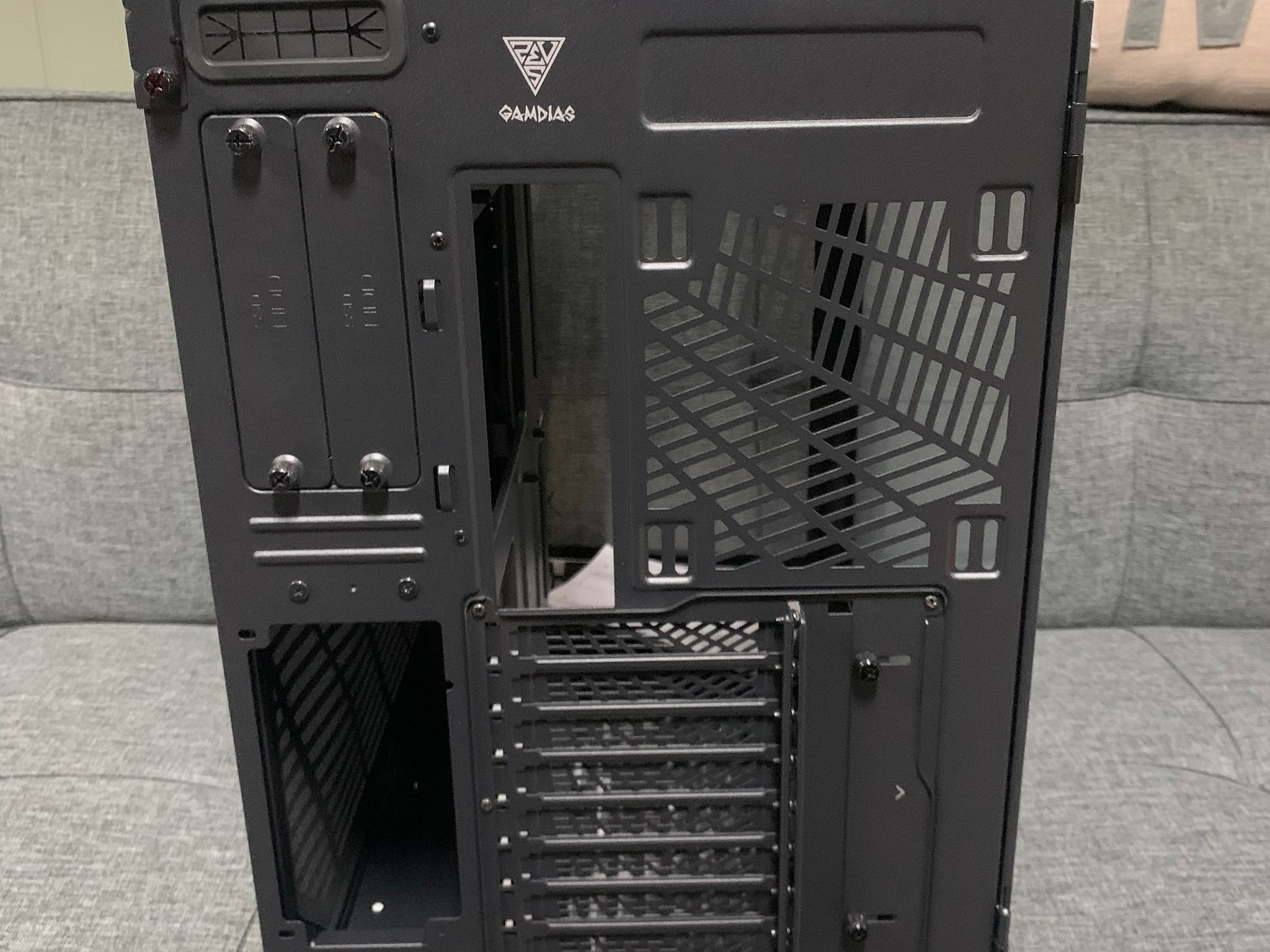 Gamdias Neso P1 BW (New)