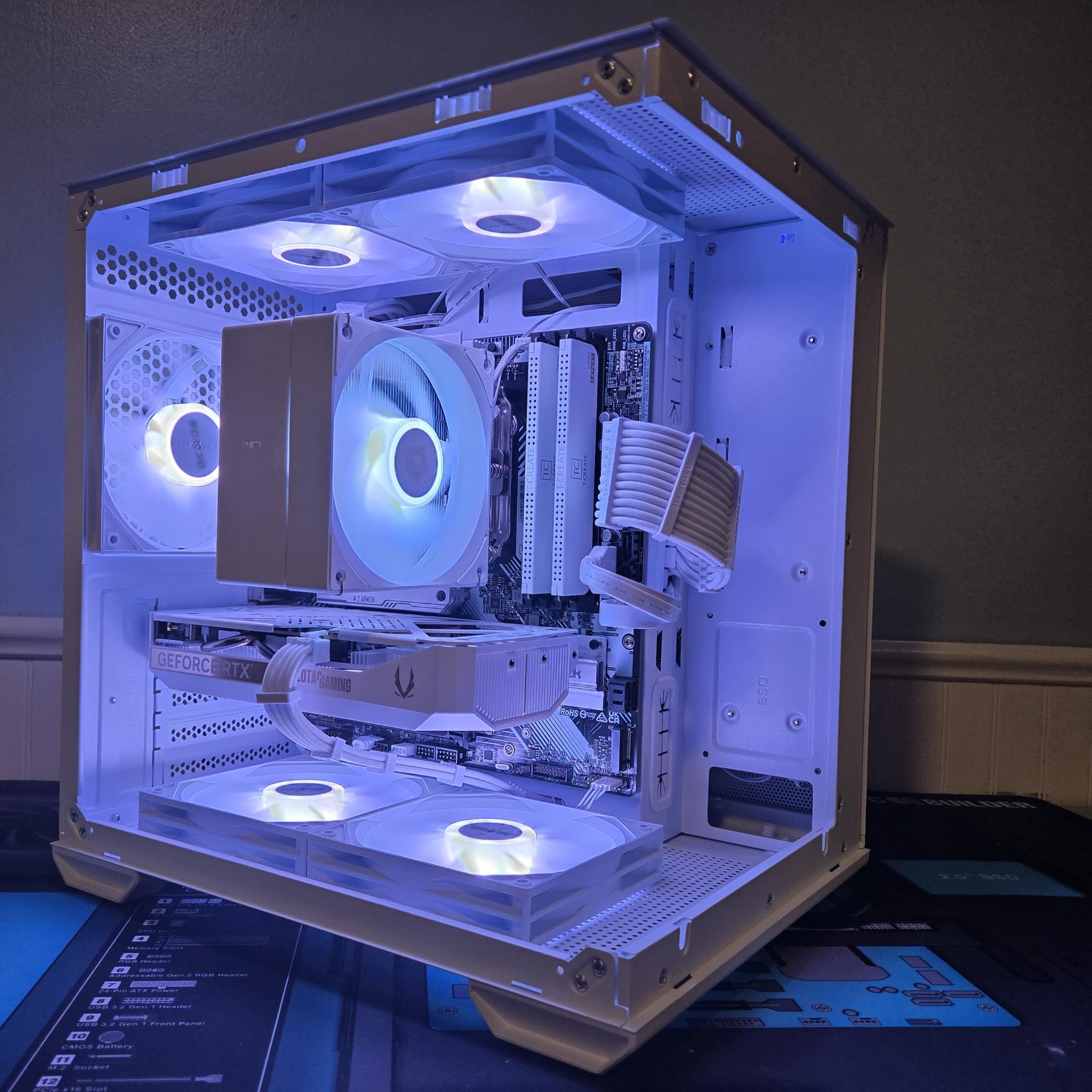 🪙🩶Gold/Silver PC | Ryzen 5 7500F|RTX 5060 8GB|1TB NVME|16GB DDR5|Wifi/Bt| Win 11 Pro 🩶🪙