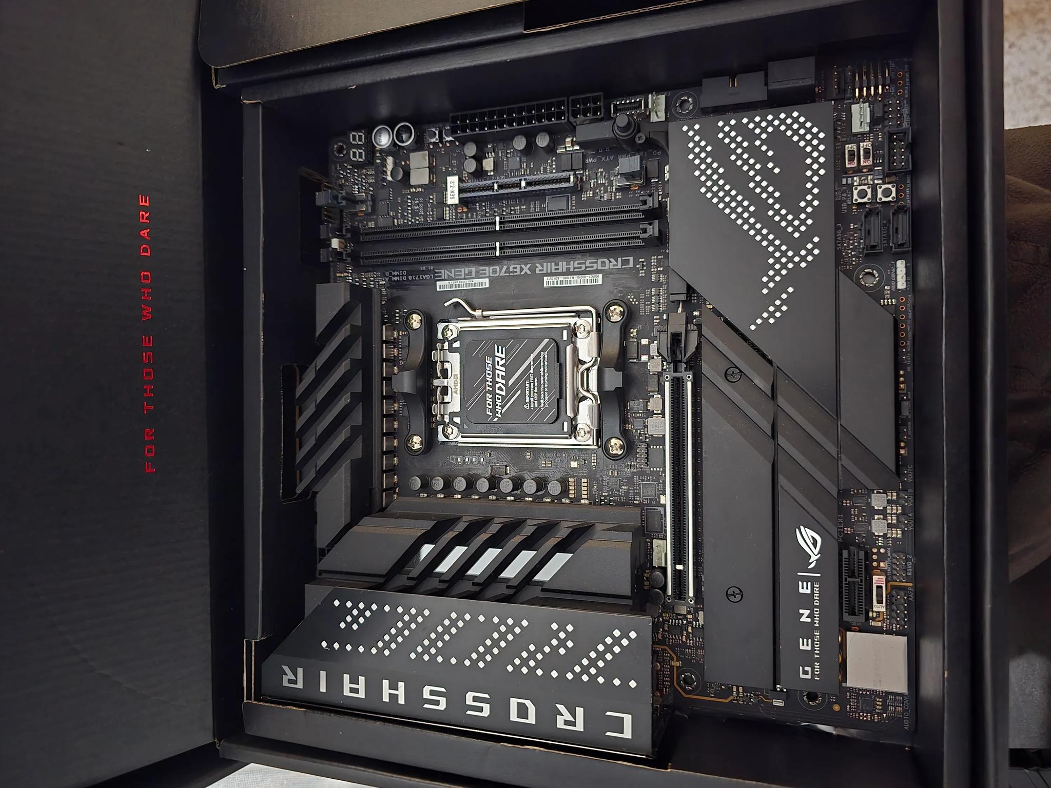 ASUS ROG CROSSHAIR X670E GENE AM5 MOTHERBOARD