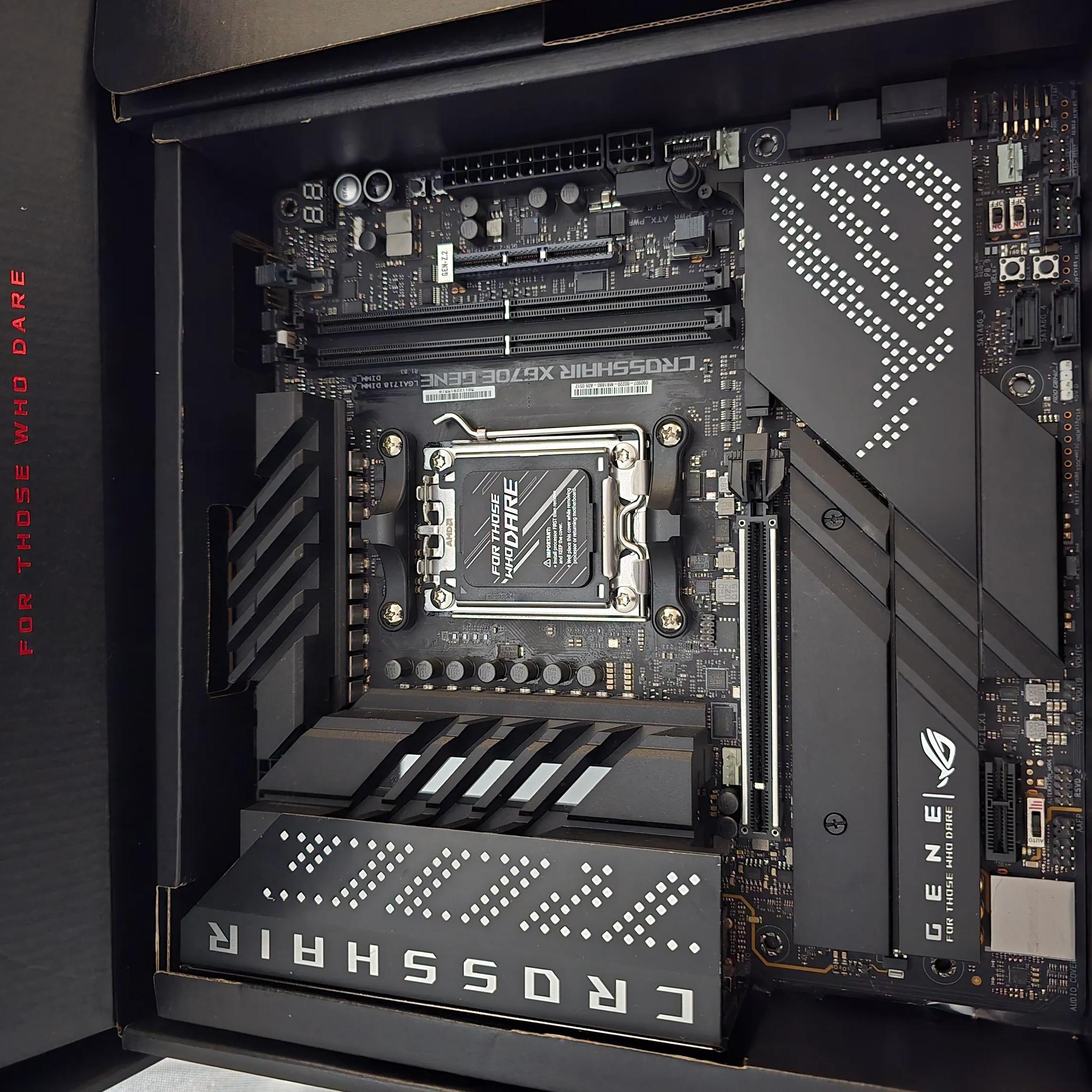 ASUS ROG CROSSHAIR X670E GENE AM5 MOTHERBOARD