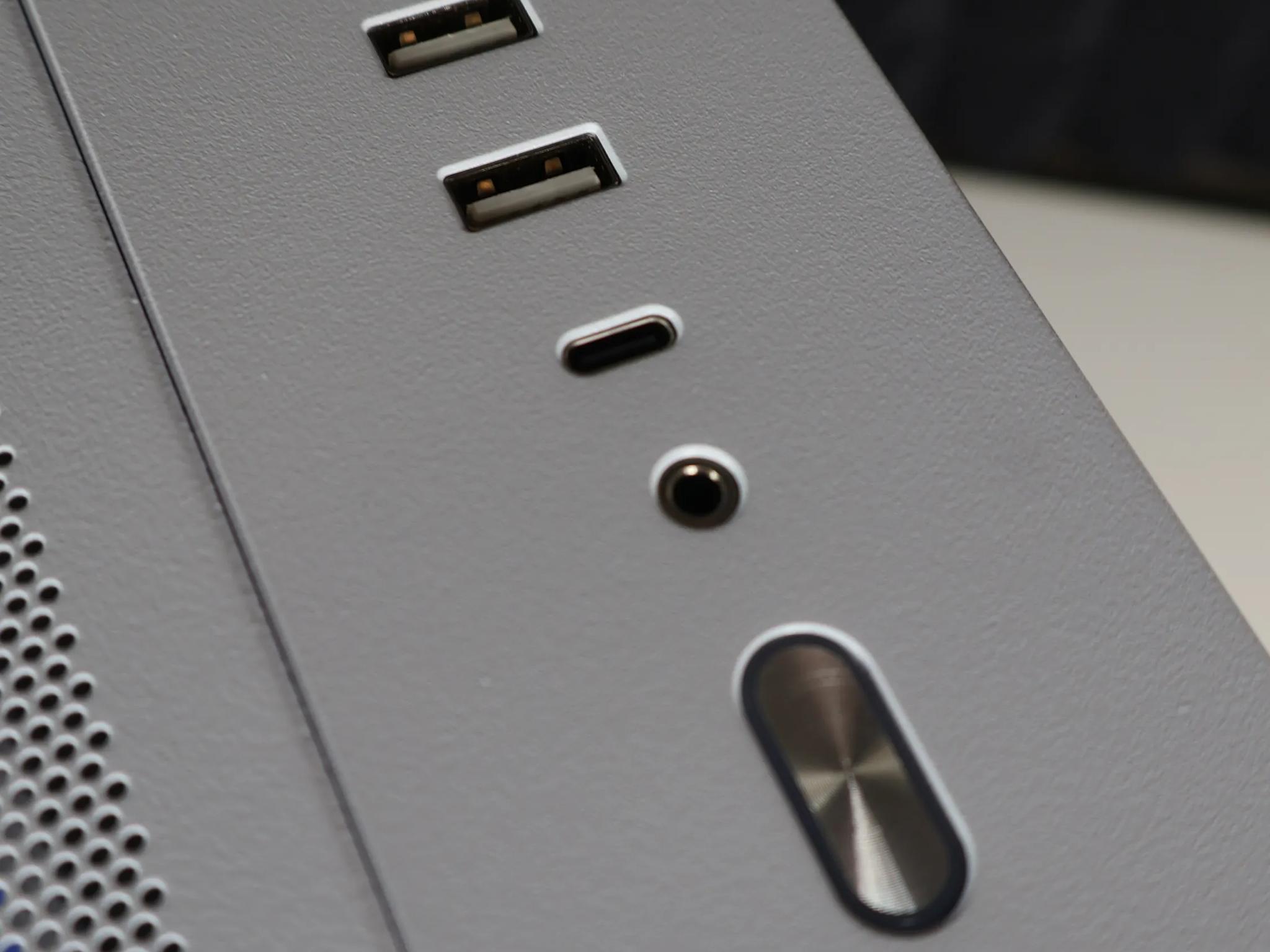 ⚪ Ryzen 7 5800XT/RTX 5060 8GB Gaming/Streaming PC ⚪