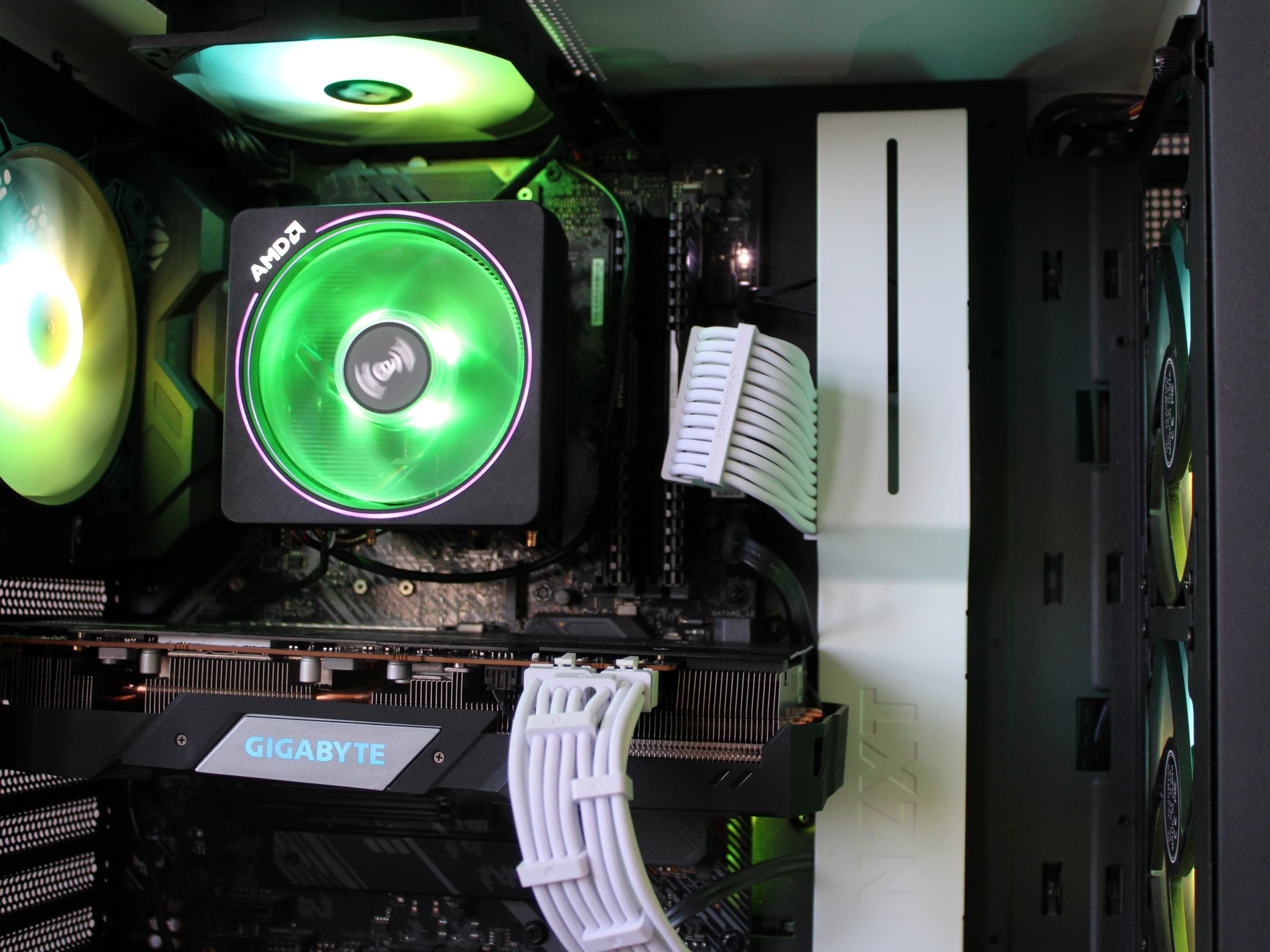 AAA Bomber | Ryzen 5 3600 | Gigabyte RX 5700-XT | 16GB G.Skill DDR5 | 256 GB NVMe + 1TB EXOS HDD 1TB